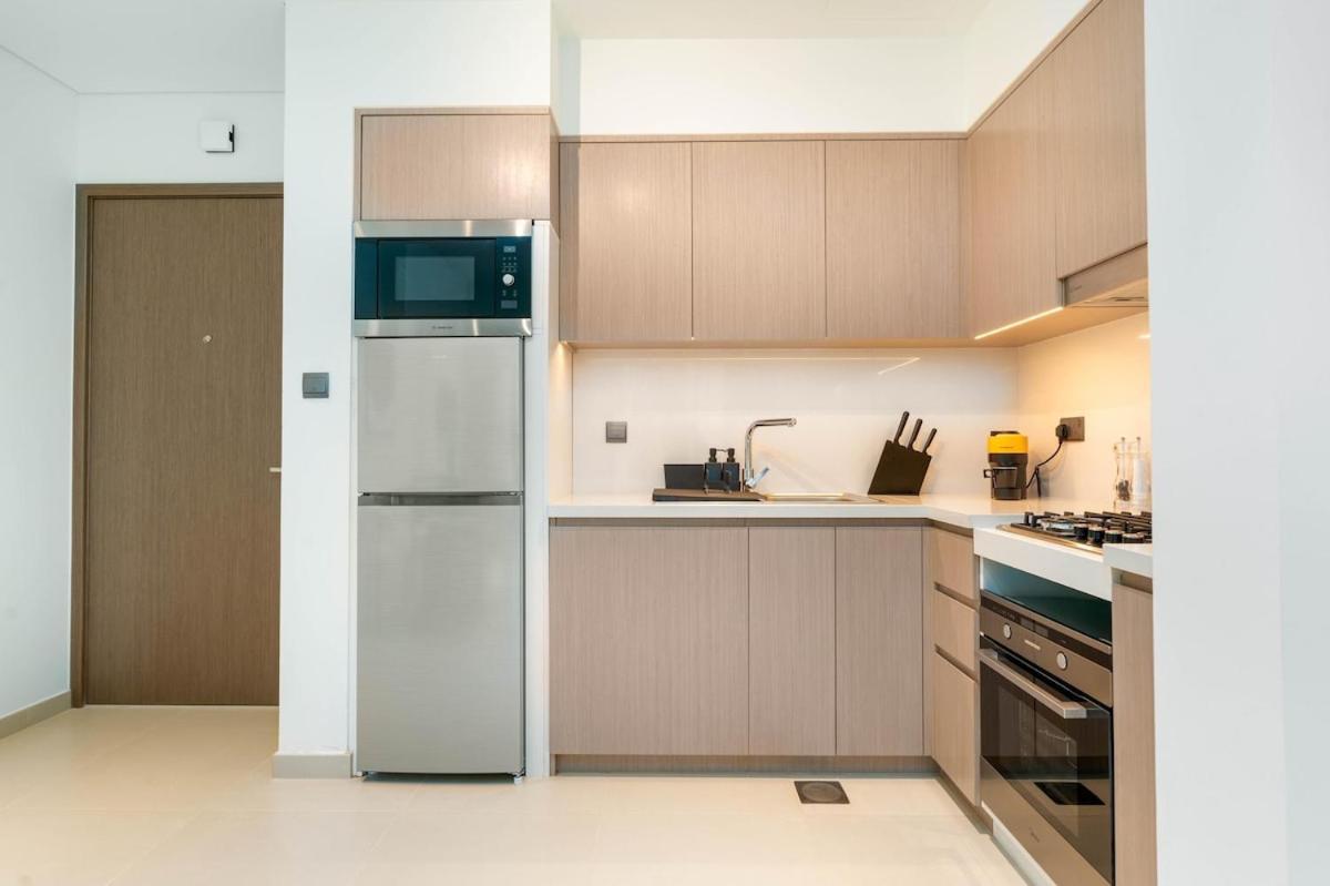 Brand New Stylish 1 Bed Next To Burj Khalifa By Boulevard
