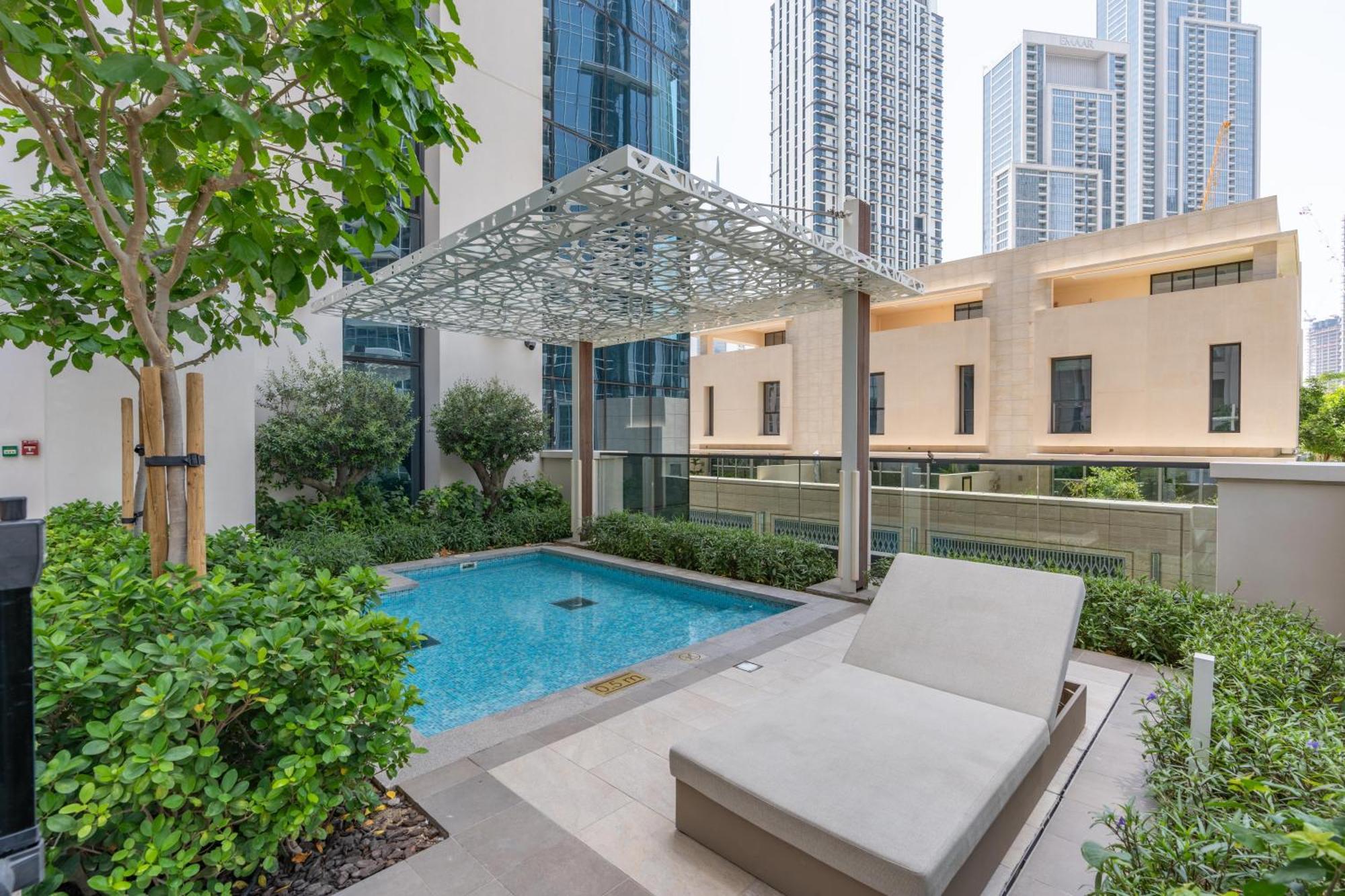 Apartment Brand New Stylish 1 Bed Next To Burj Khalifa By Boulevard Dubai