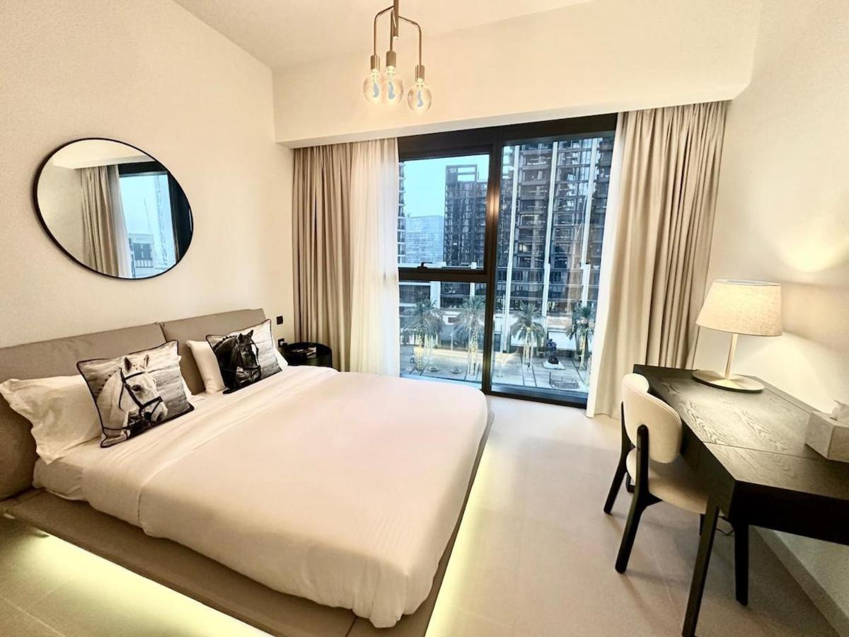 Brand New Stylish 1 Bed Next To Burj Khalifa By Boulevard * Dubai