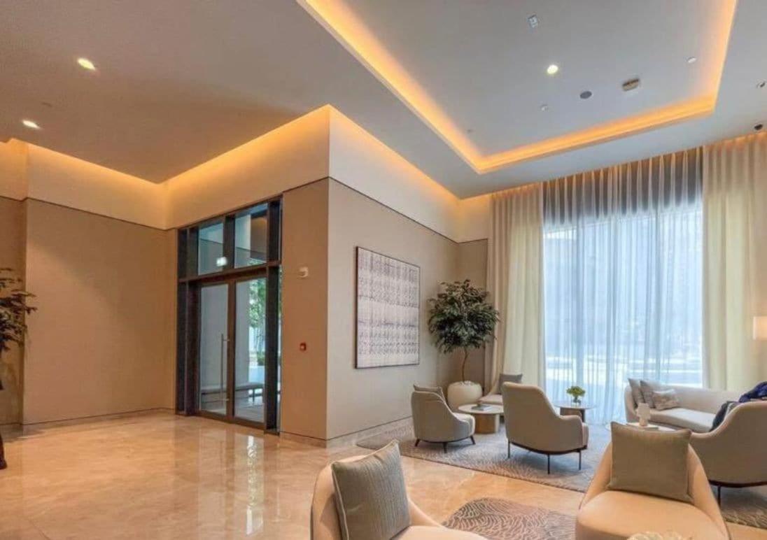 Brand New Stylish 1 Bed Next To Burj Khalifa By Boulevard Apartment *