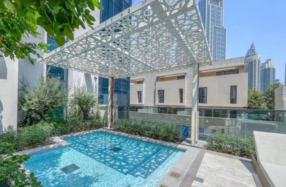 Apartment Brand New Stylish 1 Bed Next To Burj Khalifa By Boulevard Dubai