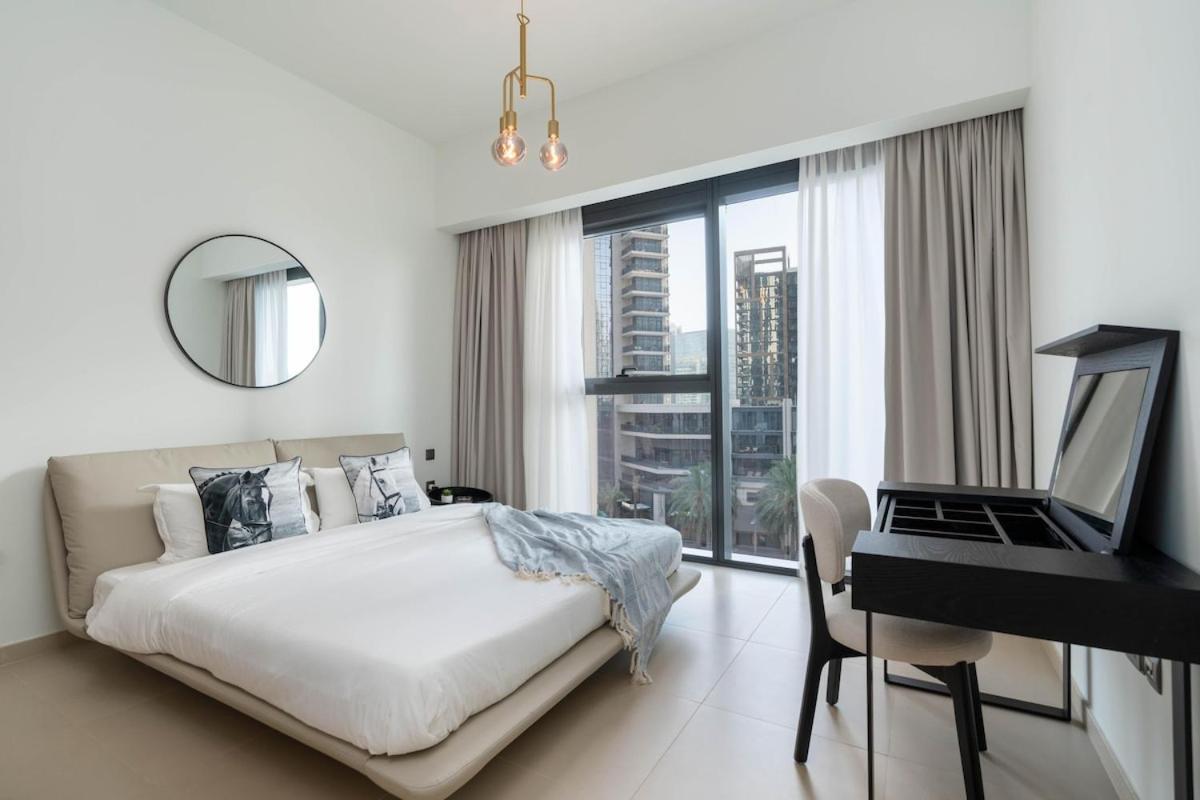 Brand New Stylish 1 Bed Next To Burj Khalifa By Boulevard *