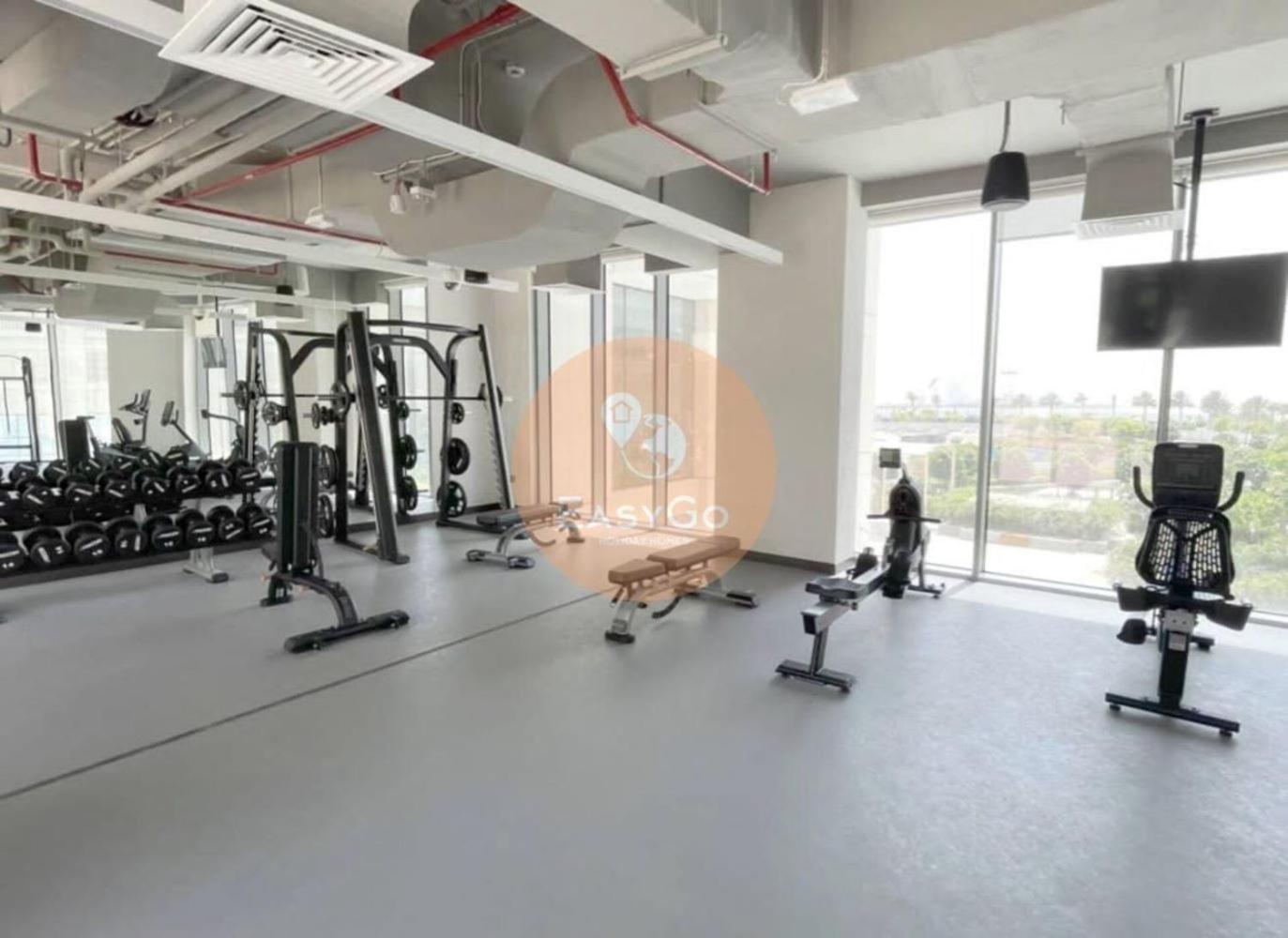 Easygo - Exceptional 2bdr- Large Terrace-pool Access Appartement Dubaï
