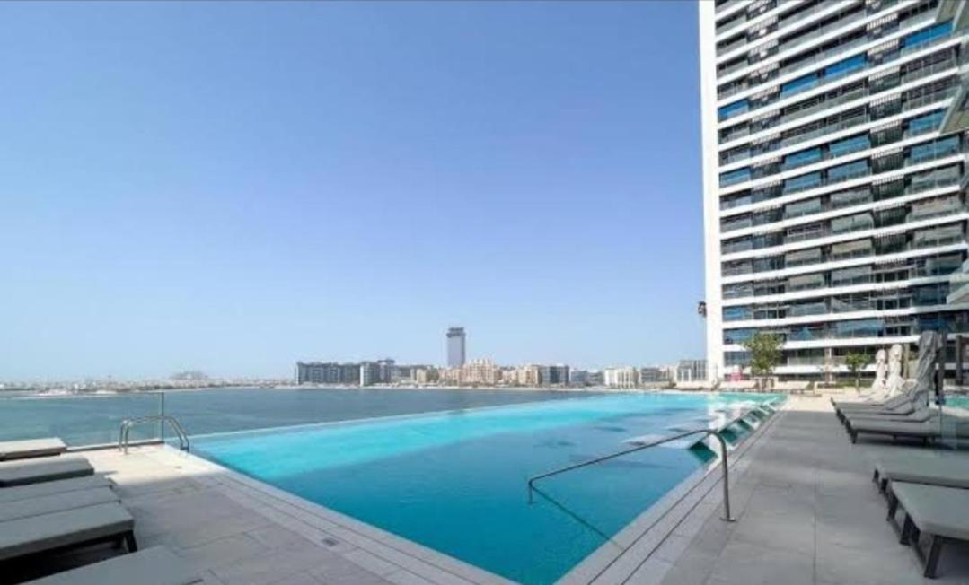Apartamento White Sage Sun And 1br At Isle Emaar Beachfront