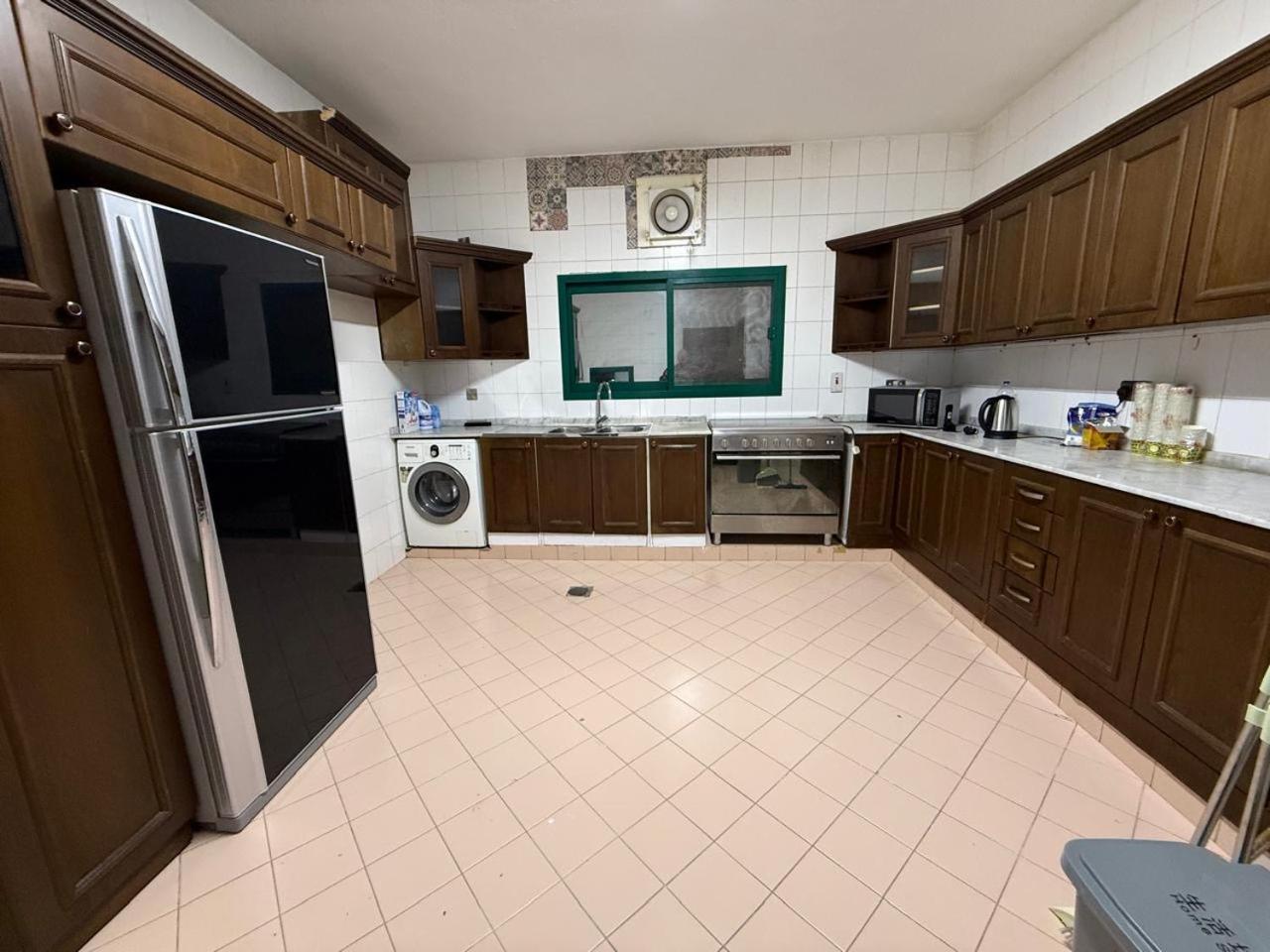Gasthuis Jumeirah Fully Furnished Studio With Private Bathroom