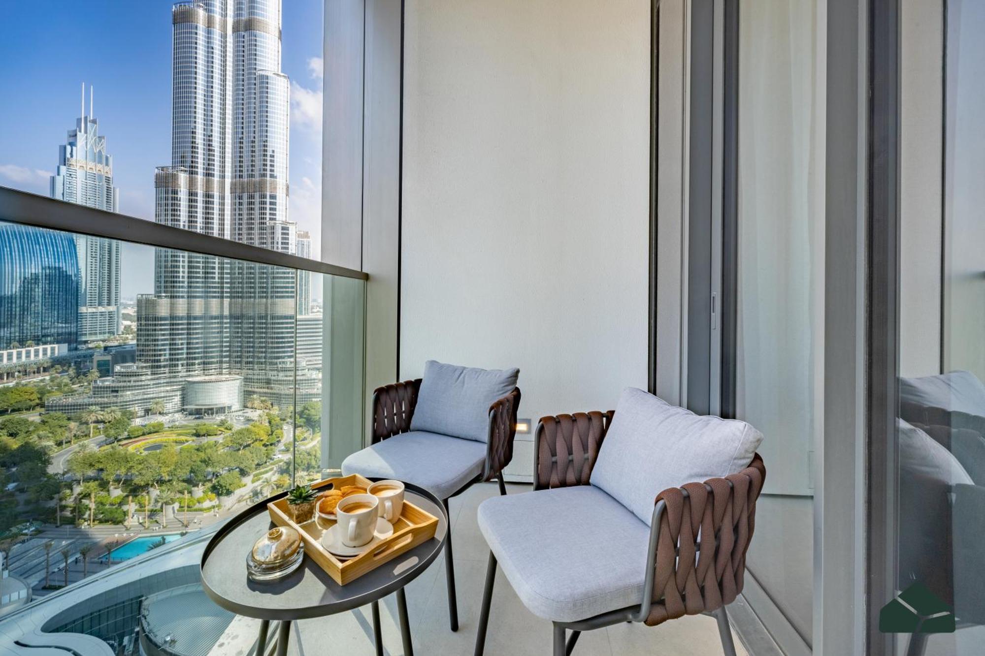 Grande Tranquil 2br Next To Opera By Bms * Dubaï