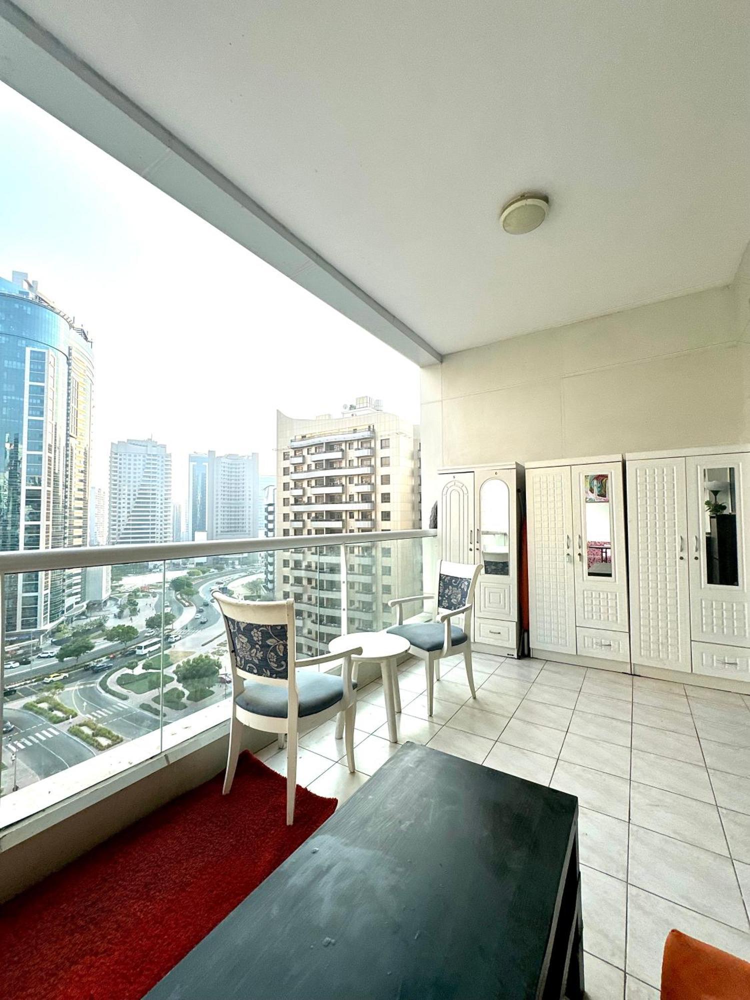 Bed In Mixed Appartement Dubaï