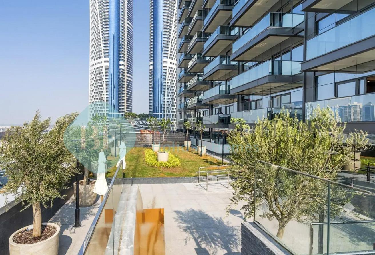 Bloomfields 2br Nobles Tower Burj Khalifa View