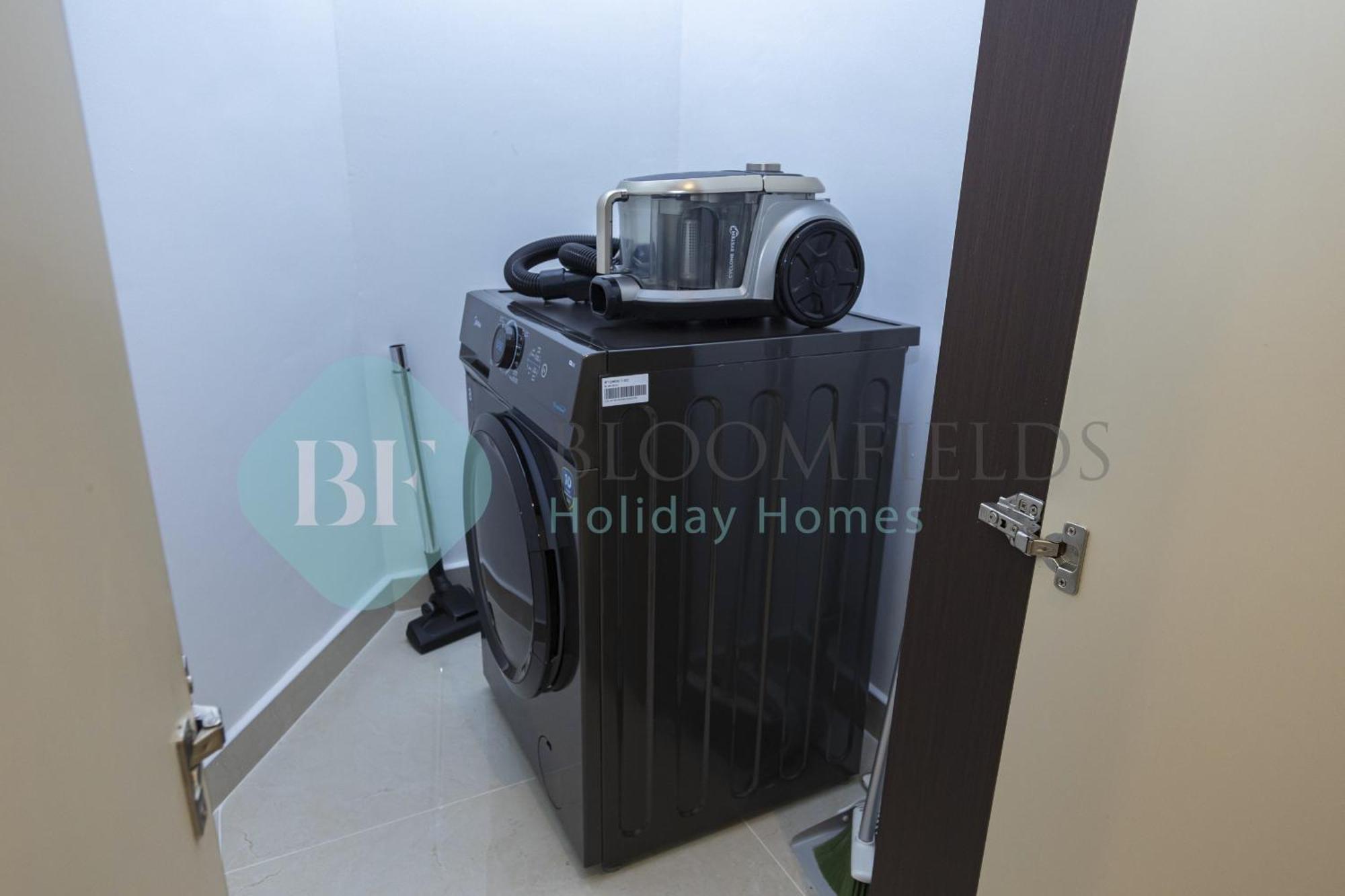 Bloomfields 2br Nobles Tower Burj Khalifa View