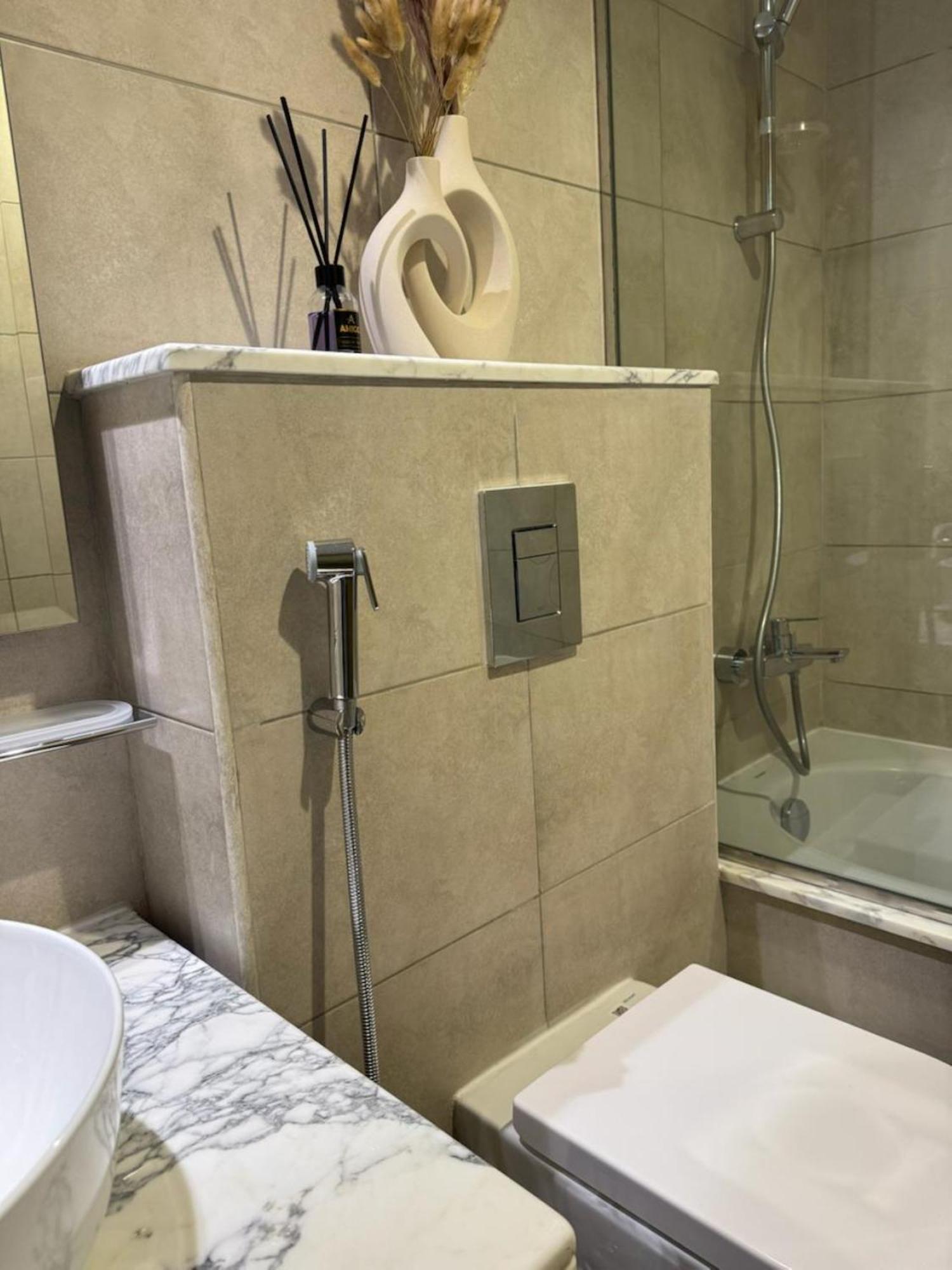 Mh - 2br Aykon Tower C 6003 Apartamento