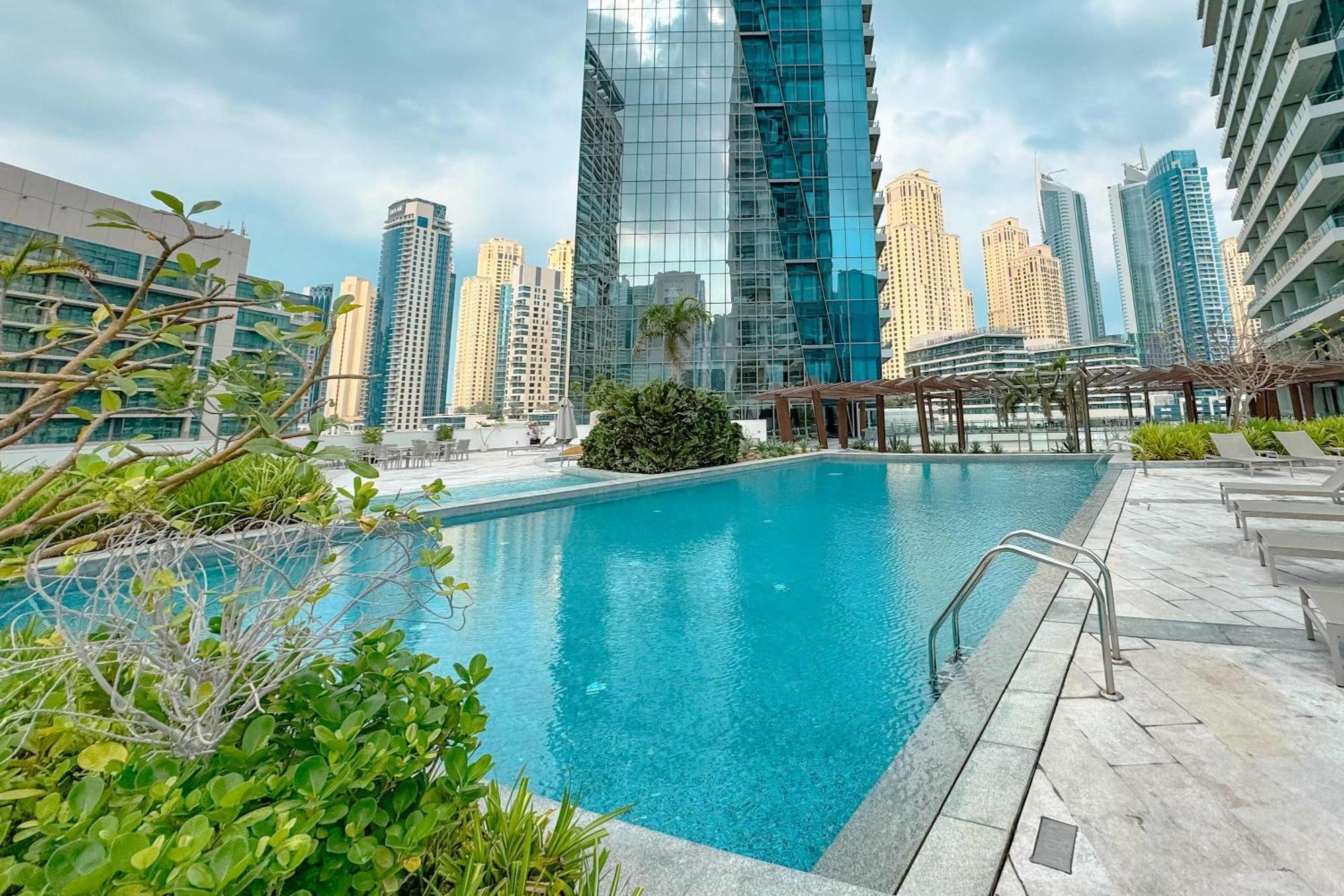 Airstay - 1br - Pool Views - Near Marina Mall - Monthly Offer Available Appartement