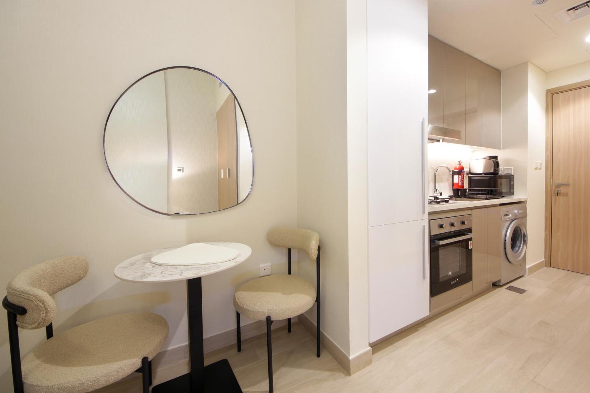 Newarabian Azizi Riviera * Dubaï