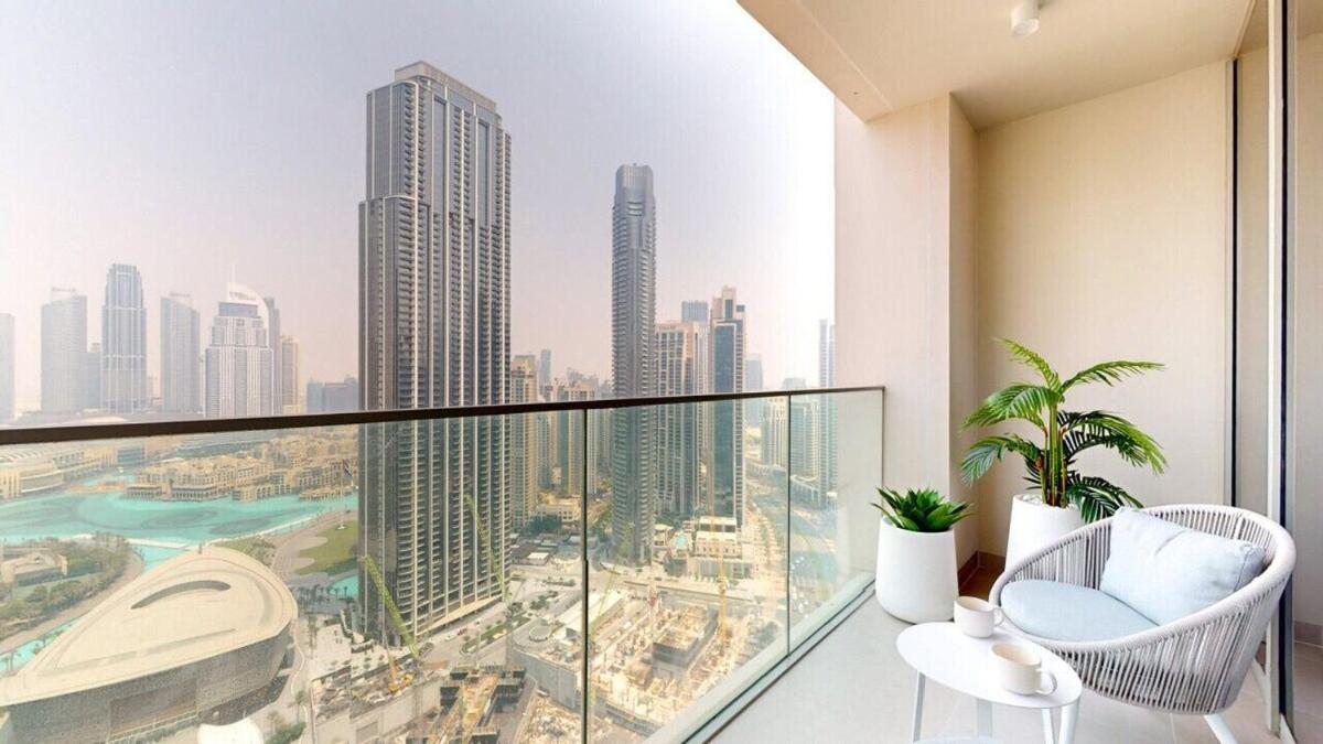 Center Luxury *