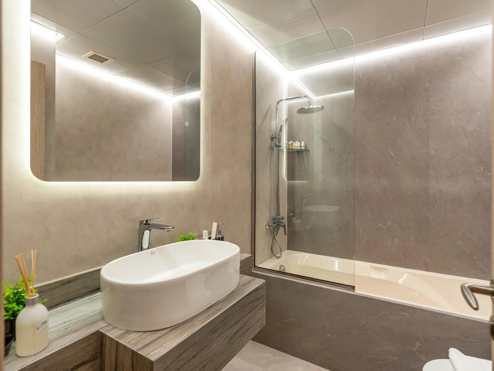 Lux New 2 Bhk - Full Sea View - Marina - 5 Min To - 100 Metres To Tram Dubaï