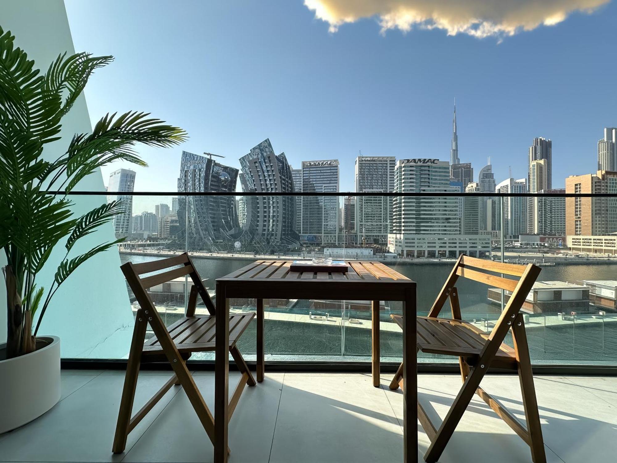 Trophy - Santorini Burjkhalifa & Canal Views Sofa Bed Apartament Dubai