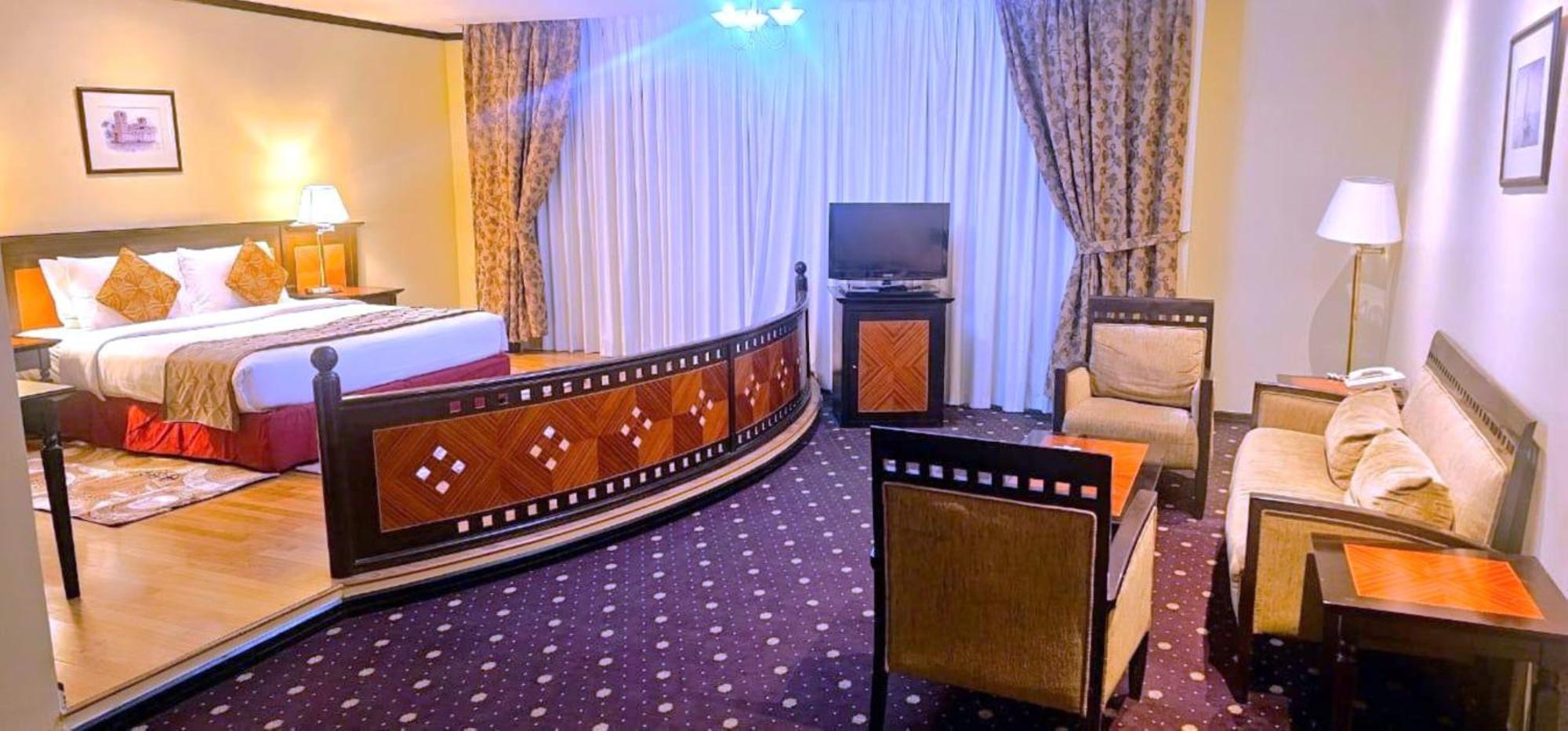 J5 Bur Hotel