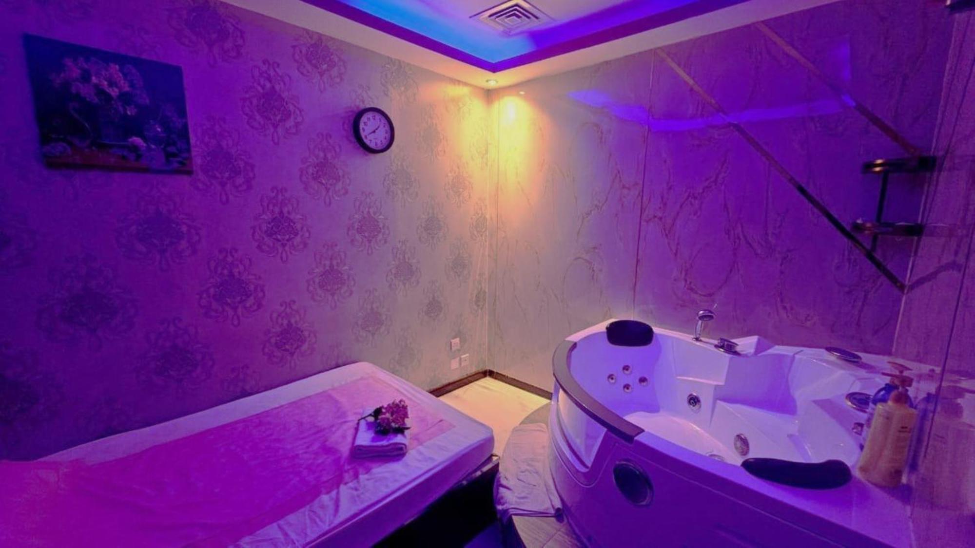 Hotel J5 Bur