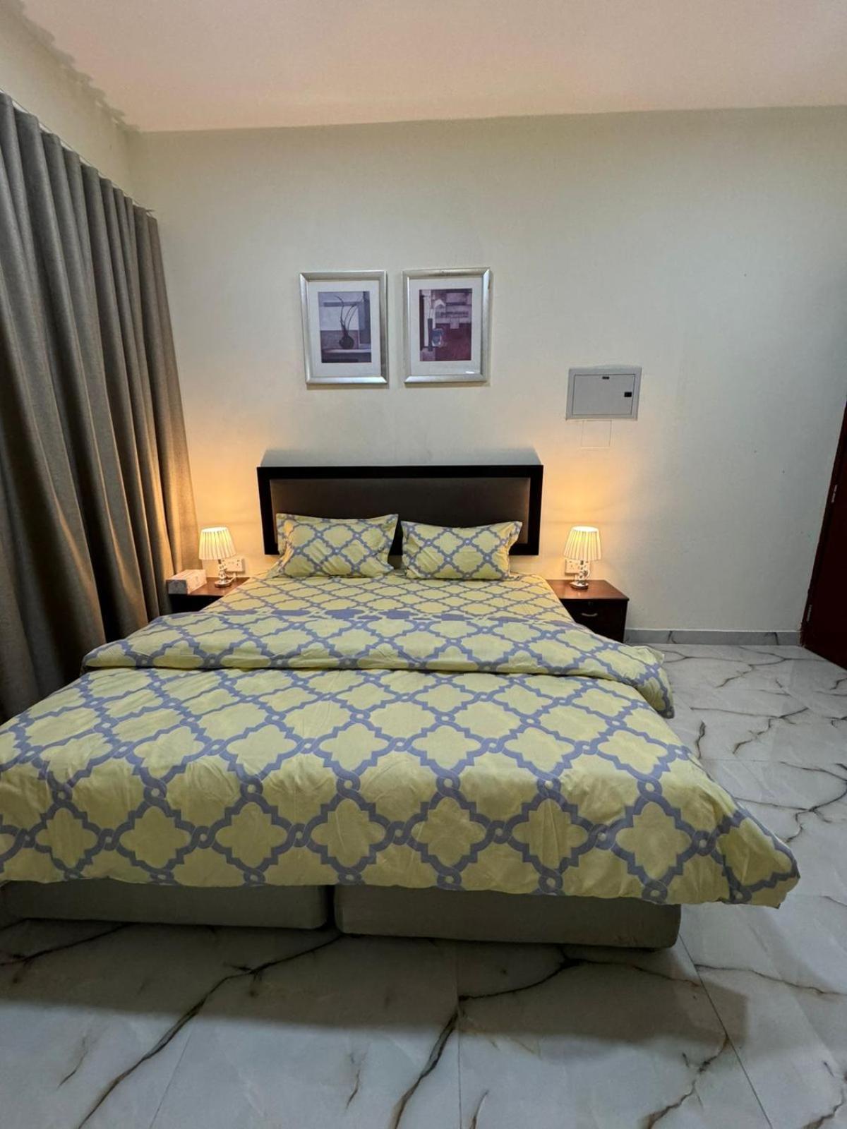 Furnished Private Near Union Metro Station Homestay Dubai
