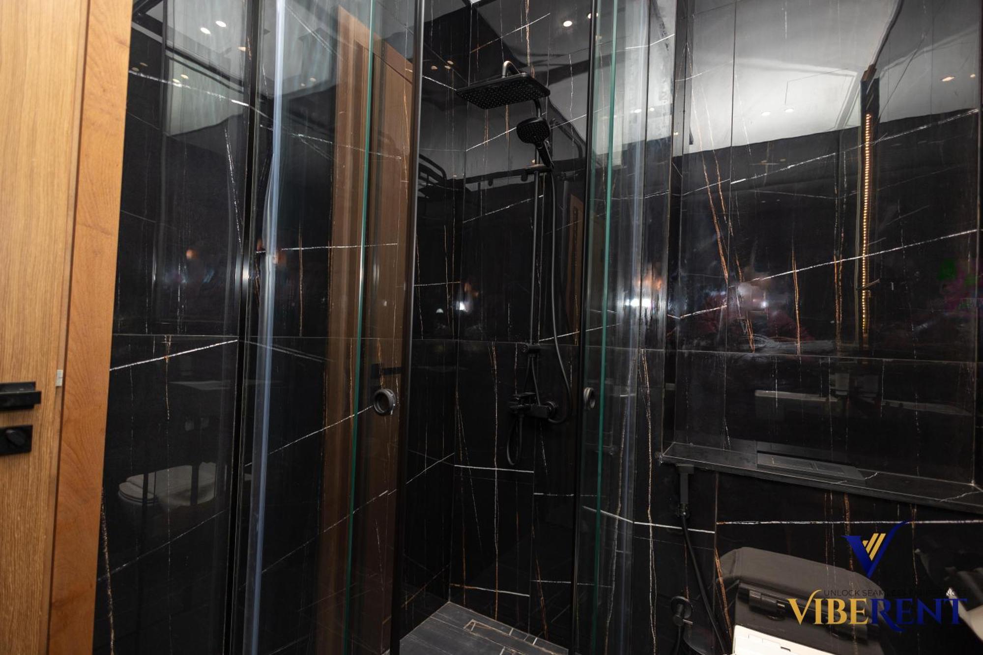 1br Binghatti Galaxy Pool, Gym Lägenhet Dubai