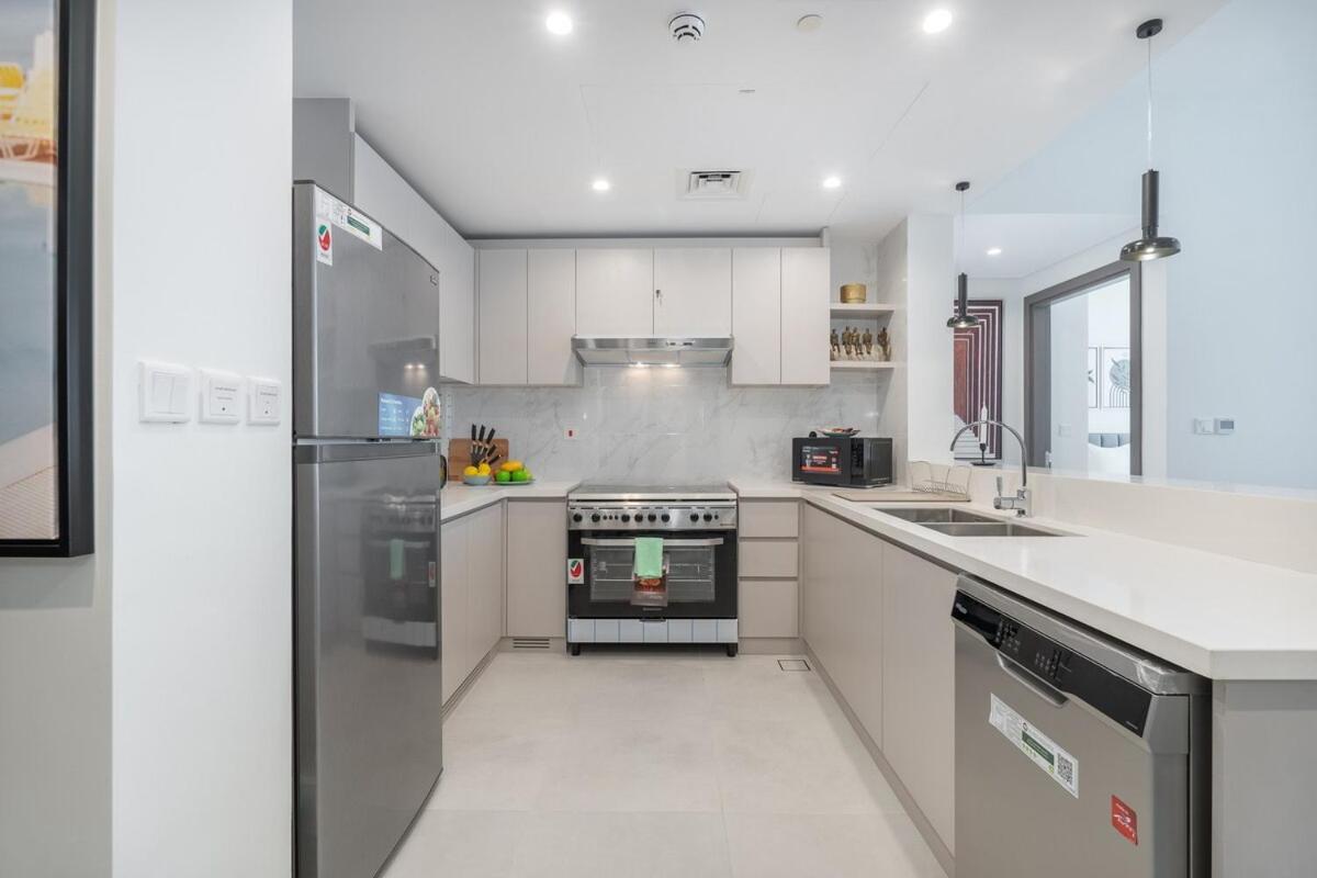 Vogue Al Wasl 1 East 17th Floor With Balcony View Of Zabeel Park And Frame, Walkable To Metro, Near Sheikh Zayed Road & World Trade Centre Apartamento