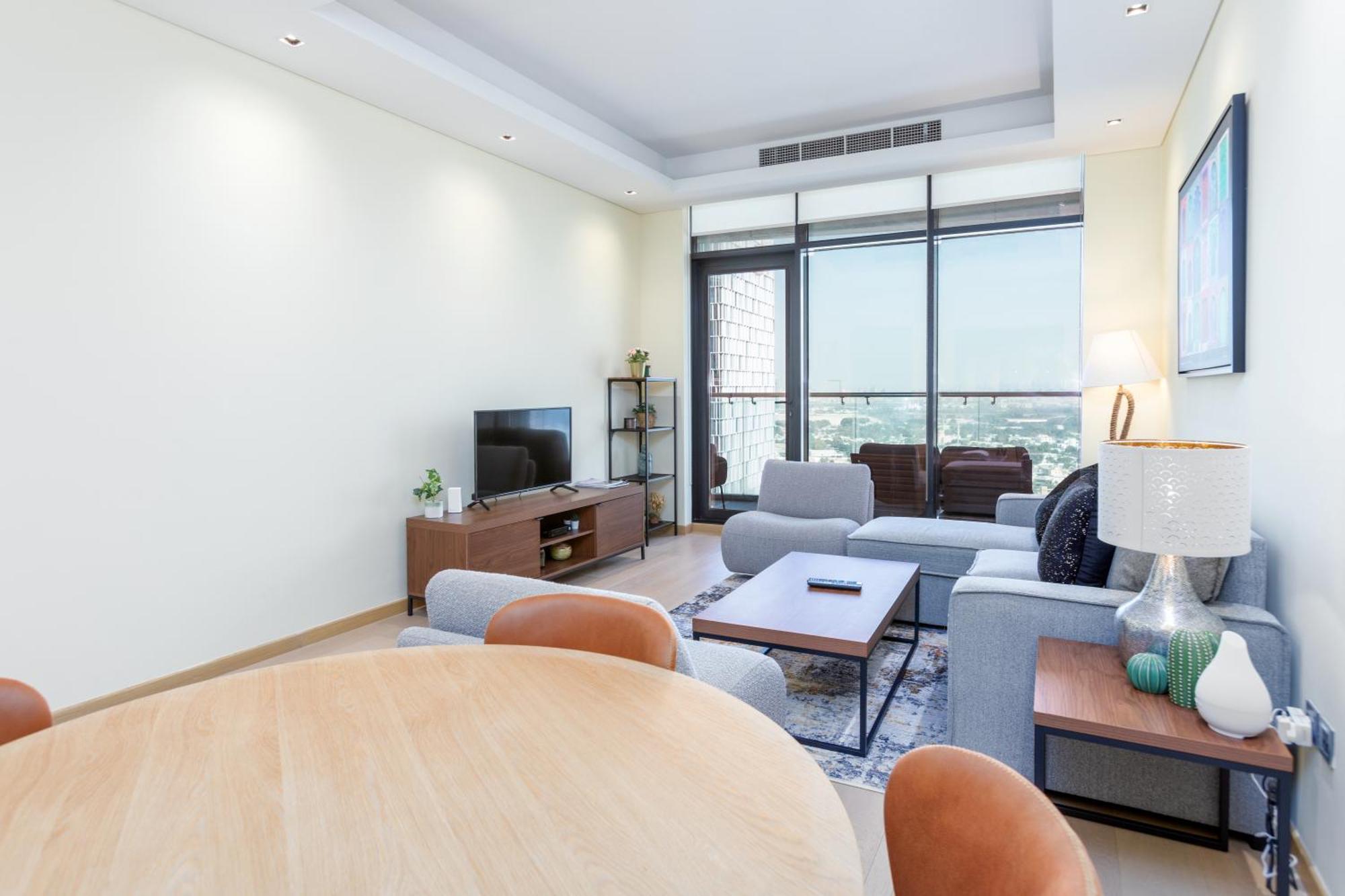 Modern 1br Apartment, High Floor, Near Mall Apartment *