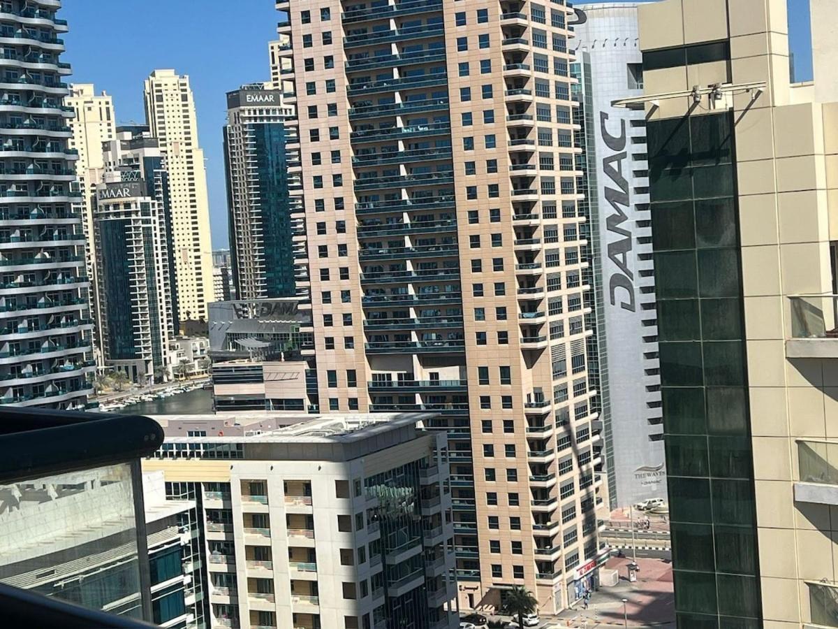 Luxurious Marina Apartment Dubai