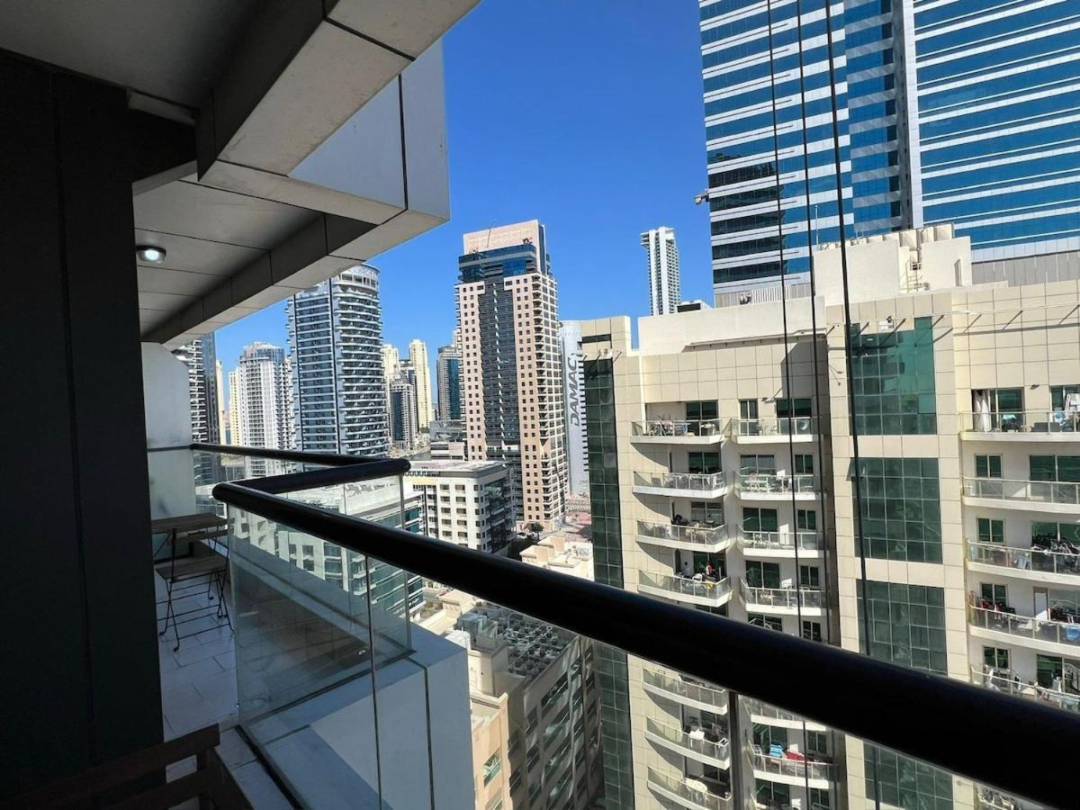 Luxurious Marina Apartment *