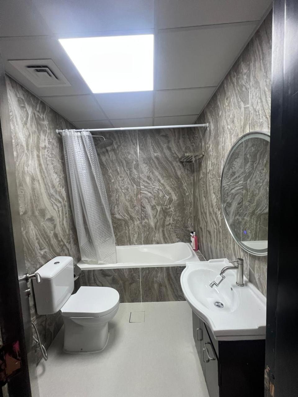 Luxurious Marina Apartment