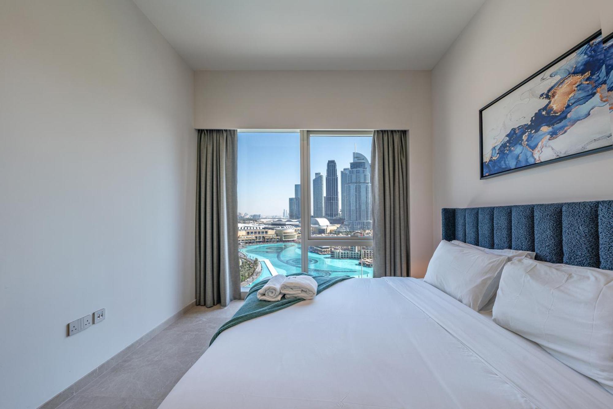 Skyline Majesty - Luxury Living With Full Burj Khalifa & Fountain Views - 1703 *