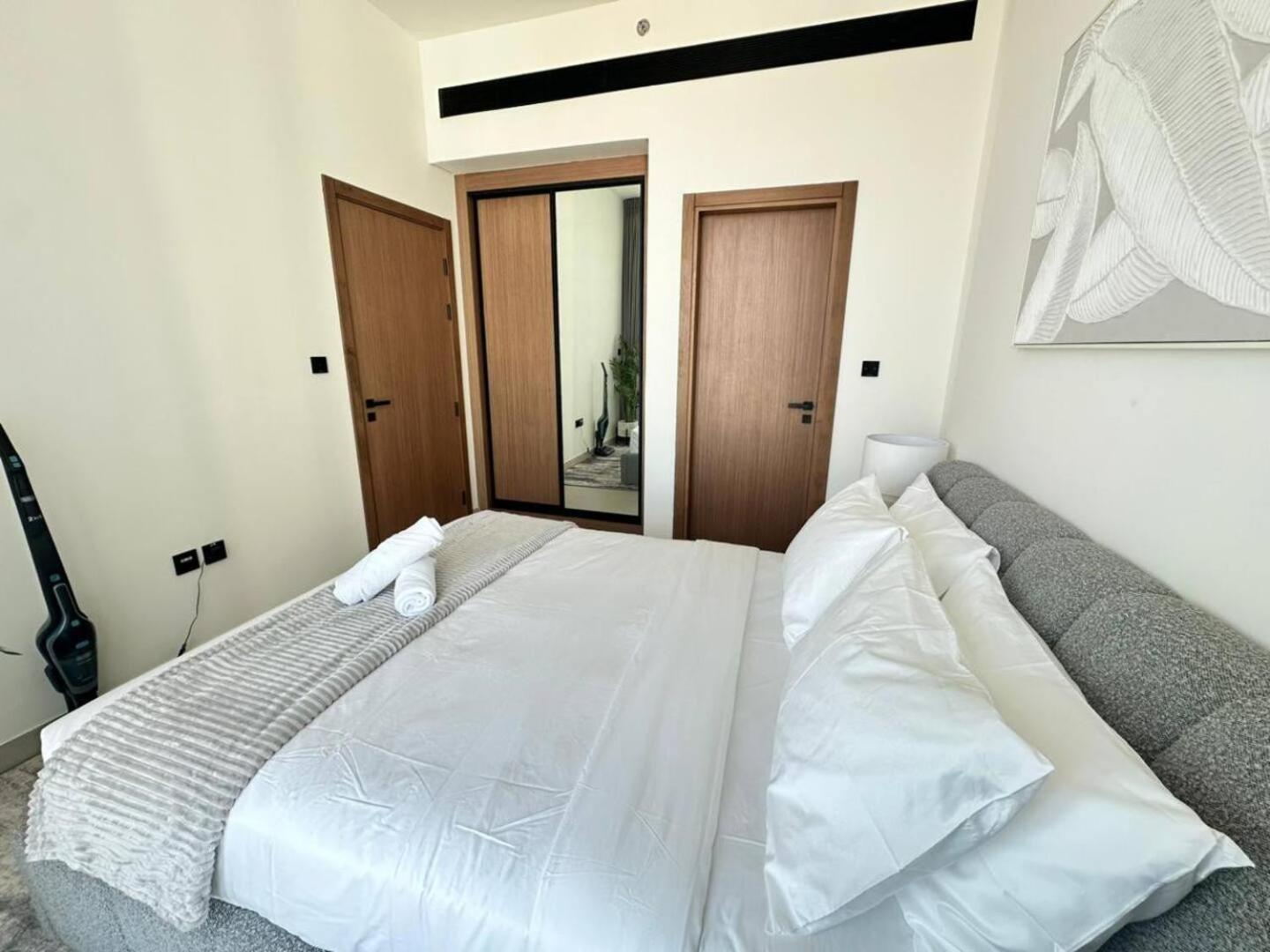 Cozy Modern 1-bedroom In Jvc Dubaï
