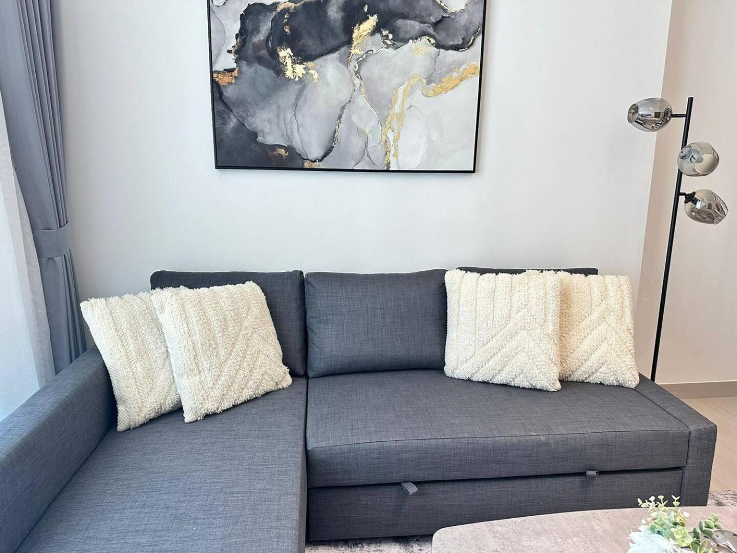 Cozy Modern 1-bedroom In Jvc * Dubaï