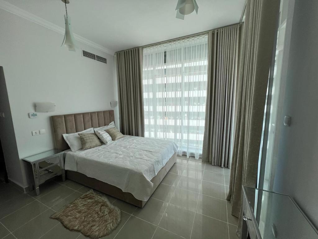 Opal Tower, Marina Apartment Dubai