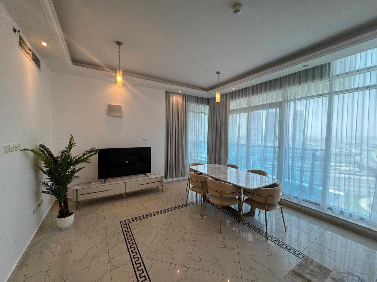 Opal Tower, Marina Apartment