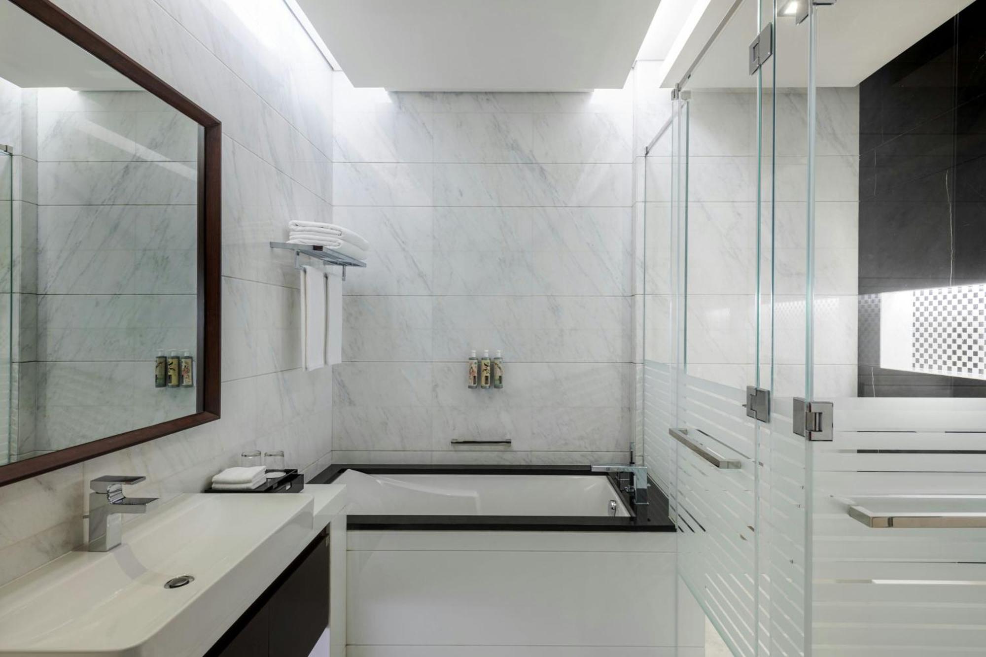 Renaissance Business Bay Hotel, 5* Dubaï
