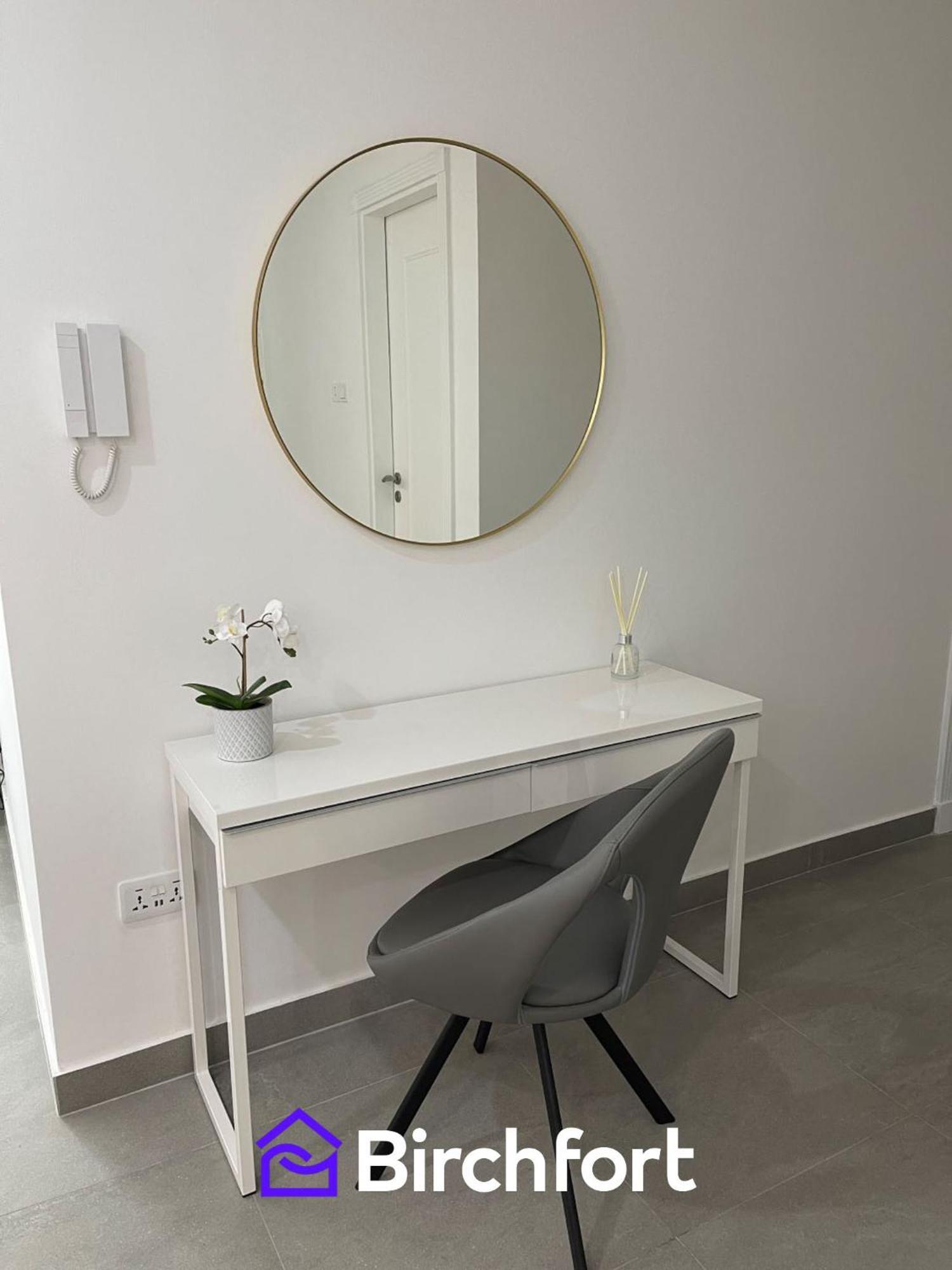 Birchfort - Newly Renovated Unique 1 Bedroom Dubái