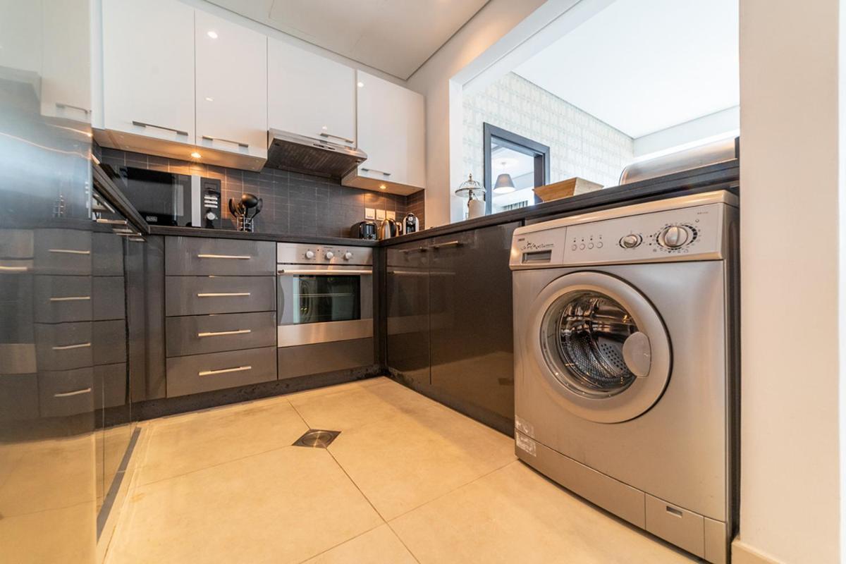 1br Spacious In Silverene Tower - Marina By Pk Holidays Apartment Dubai