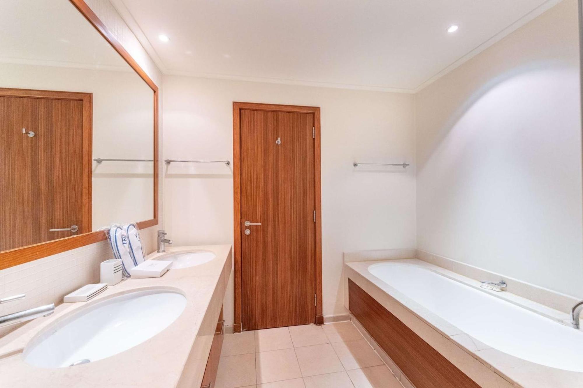 Apartament Luxurious 2 Bedroom Delphine Tower By Pk Holidays