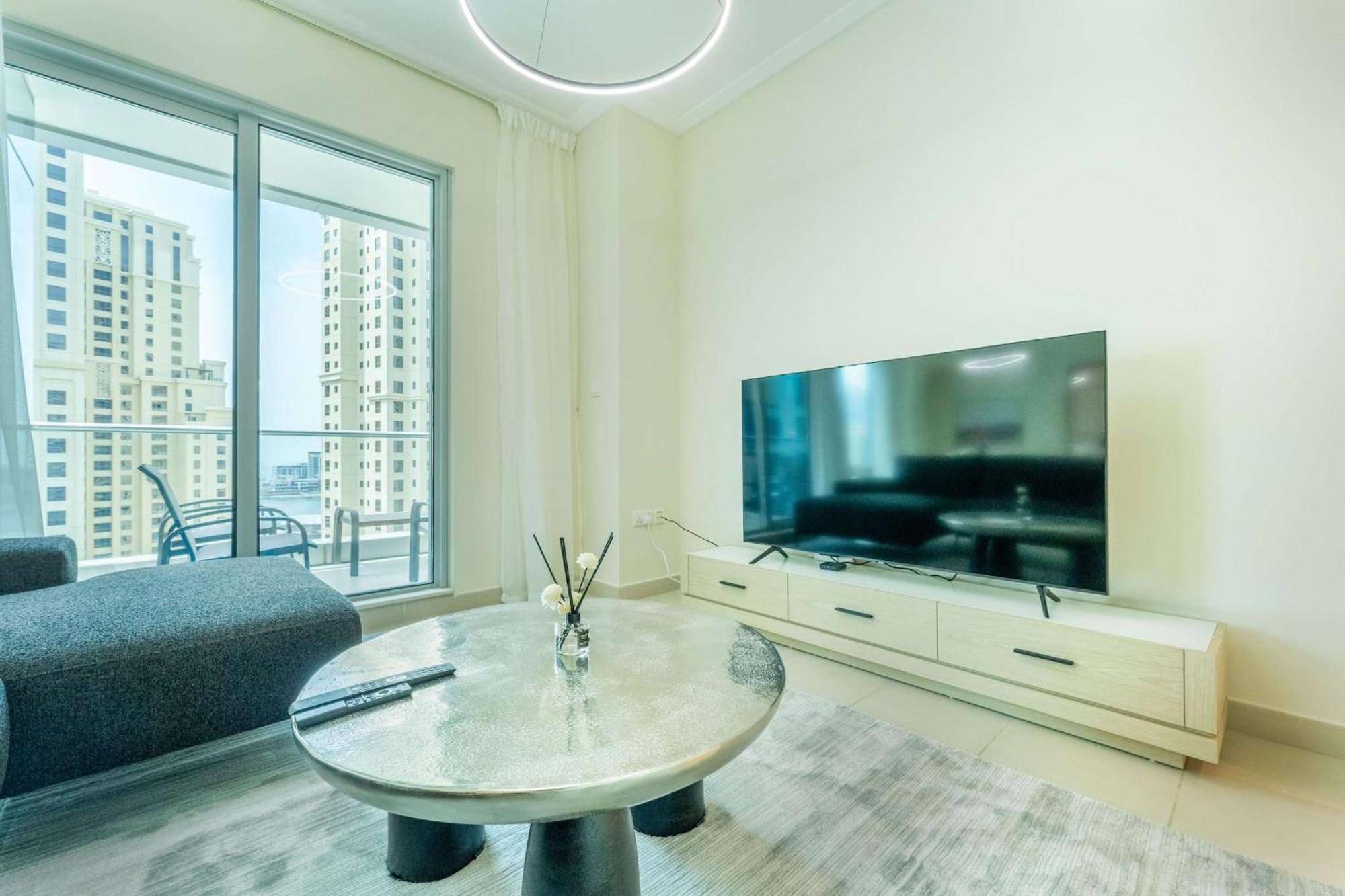 Apartament Luxurious 2 Bedroom Delphine Tower By Pk Holidays Dubai