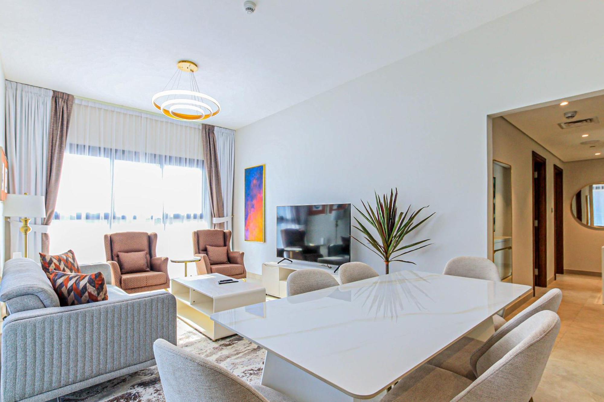 Bright And Spacious 2br With Maids In Eleganz Jvc Appartement