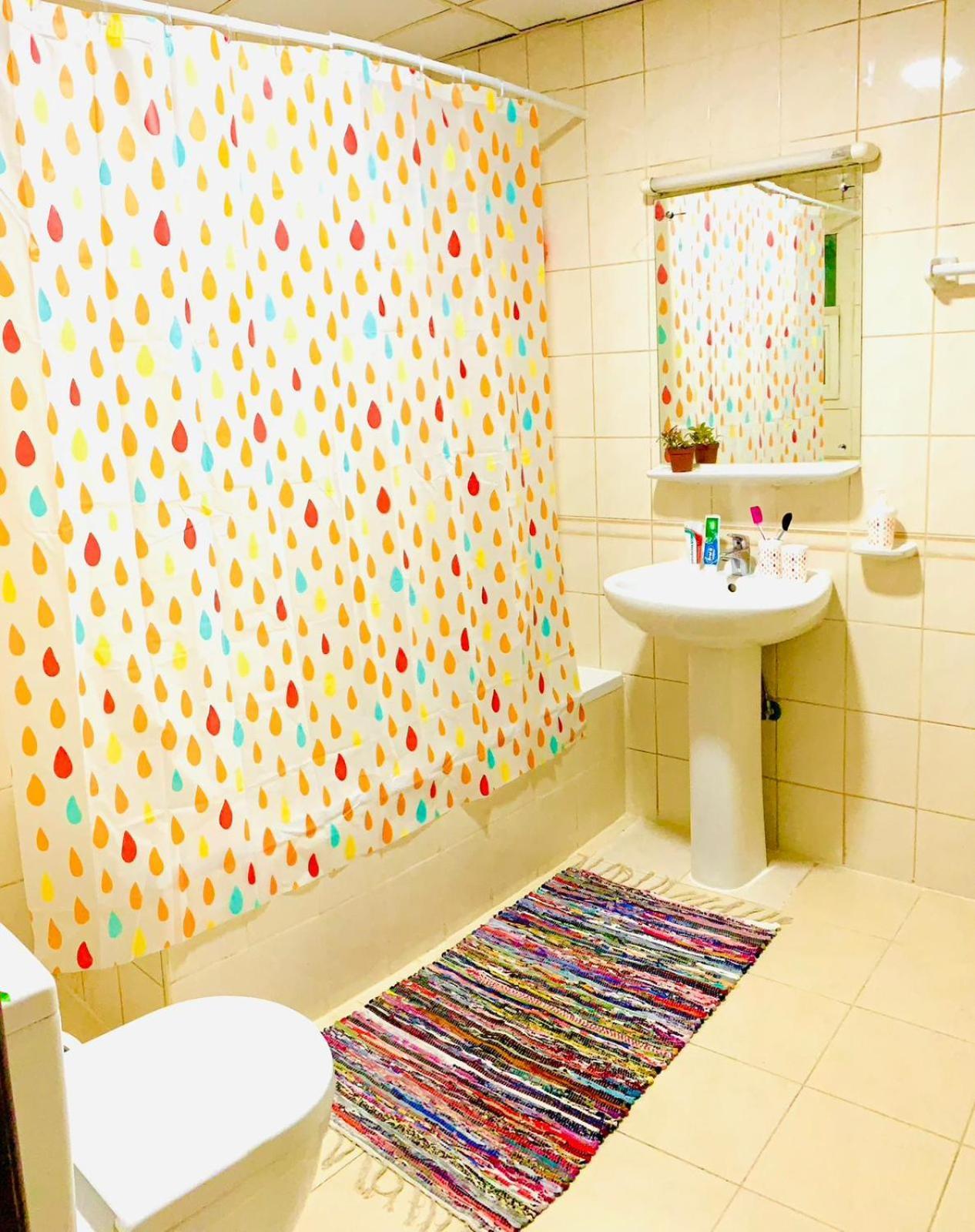 Anaruby Female Ladies Bedspace Shortterm