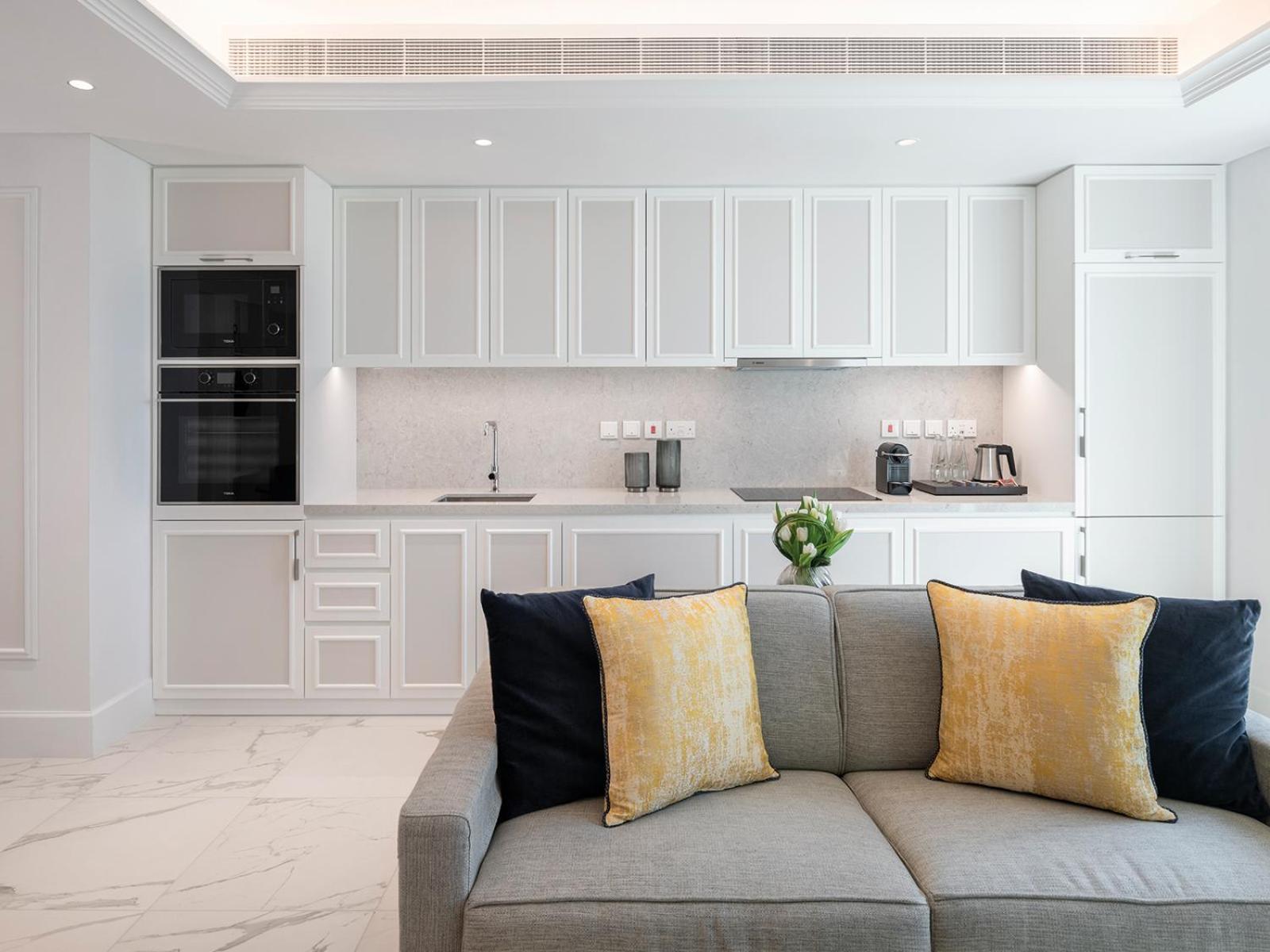 Cheval Maison - Expo Hotel 5*