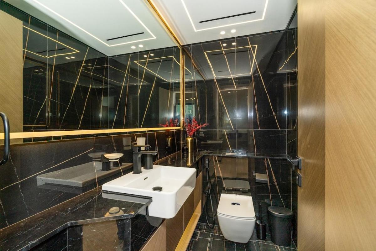 Luxury 1br In Jvc With Stunning Pool Appartement Dubaï