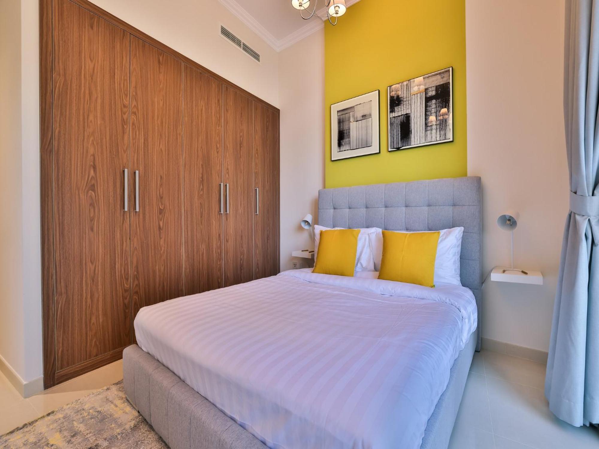 Luxe Near Mall Burj Khalifa Pool Gym Parking