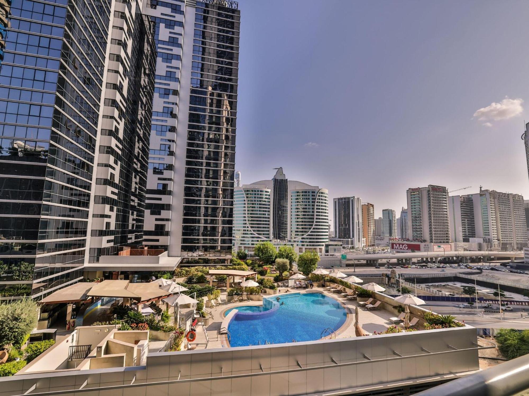 Lejlighed Luxe Near Mall Burj Khalifa Pool Gym Parking *