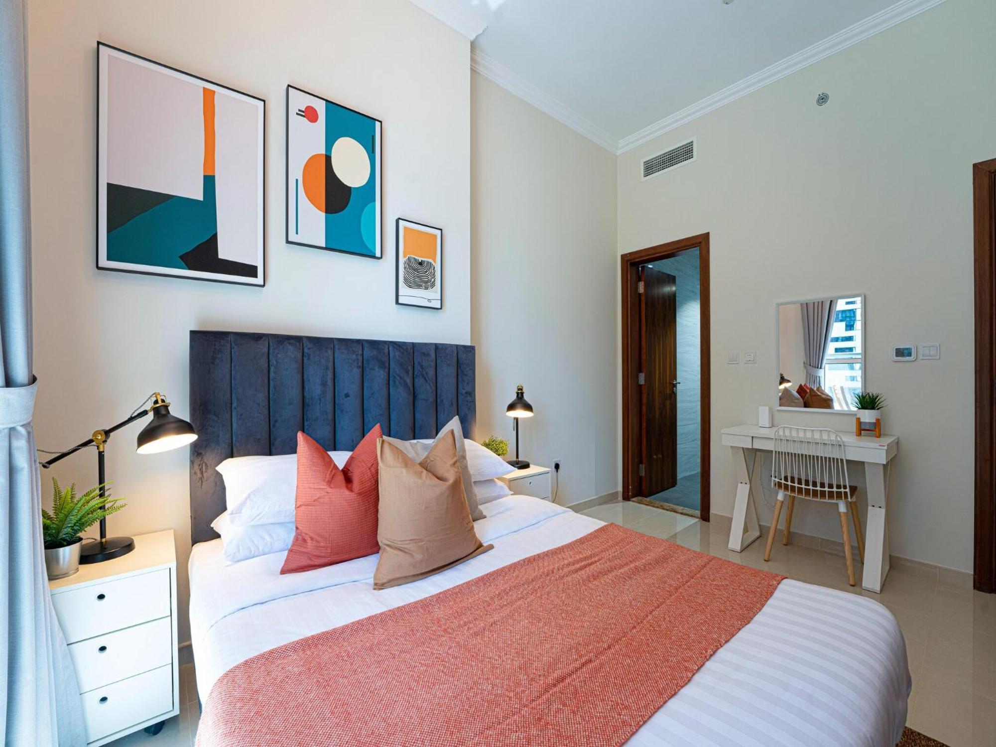 Lejlighed Luxe Near Mall Burj Khalifa Pool Gym Parking *