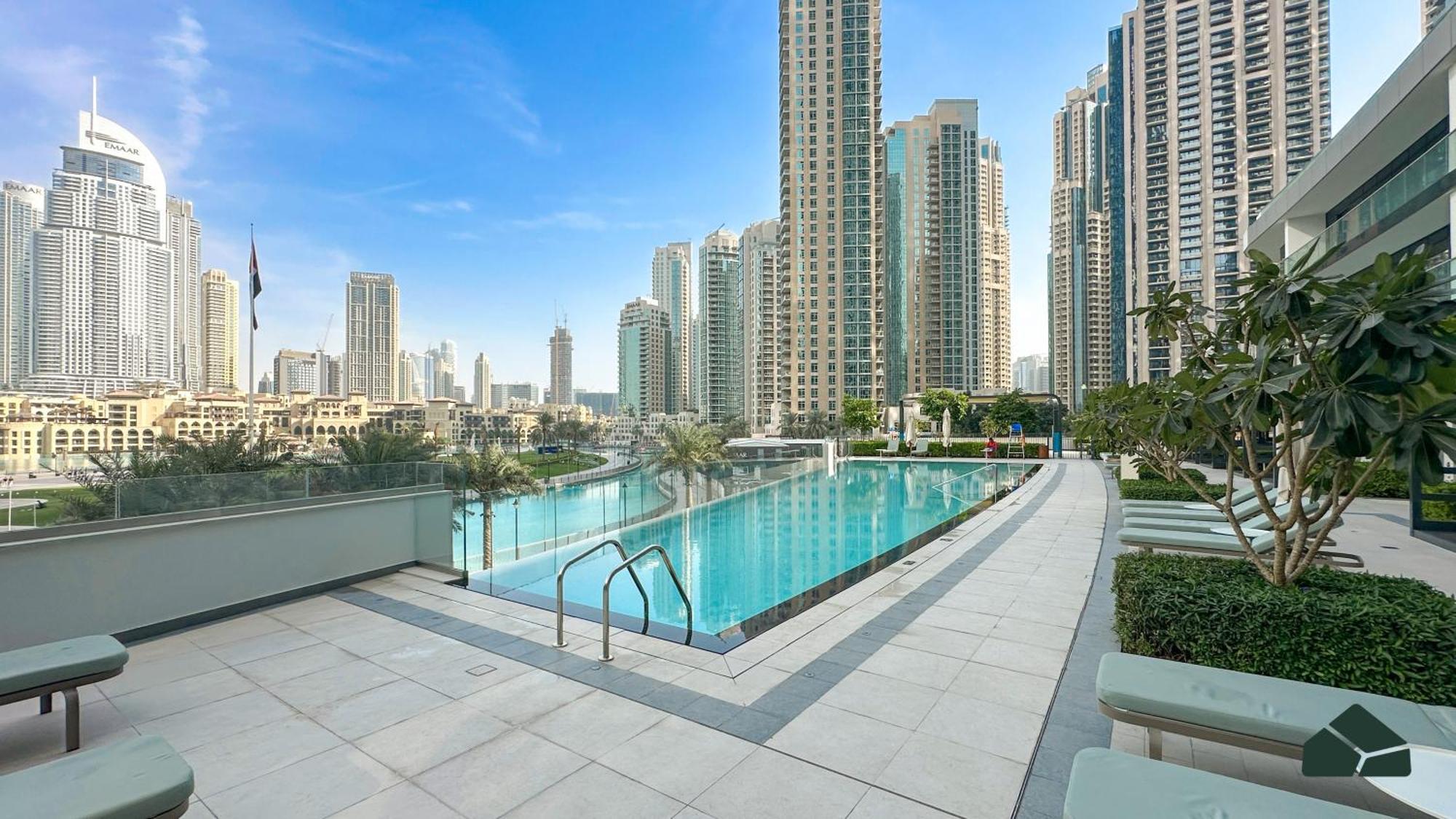 Grande Tranquil 2br Next To Opera By Bms * Dubaï