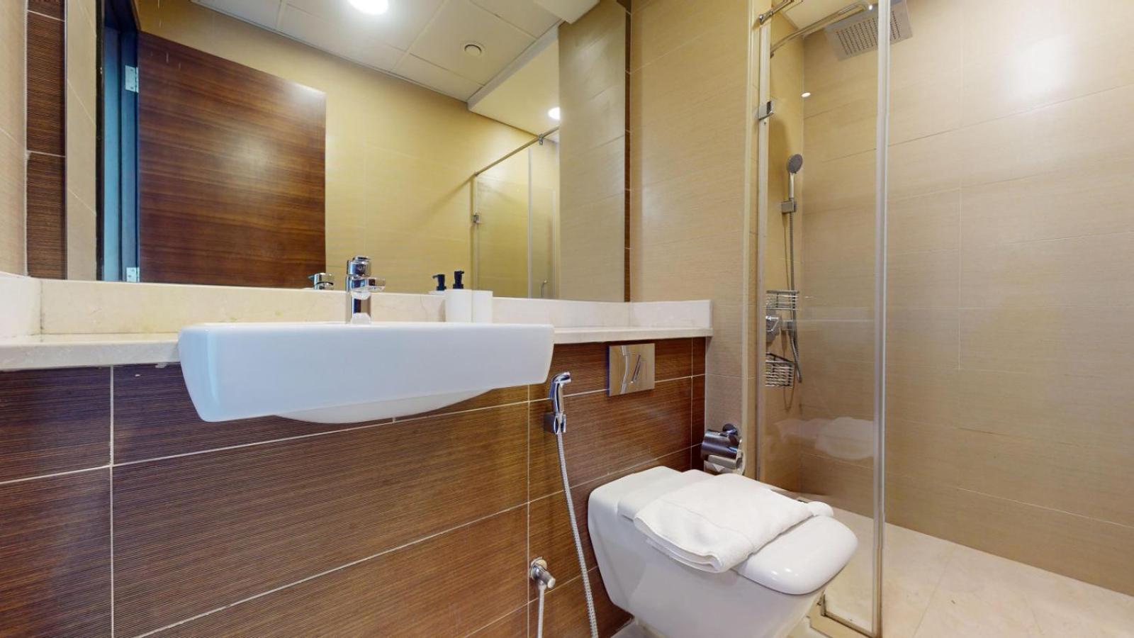 Appartement Sparkle Tower - Chic Three Bed With Marina View Dubaï