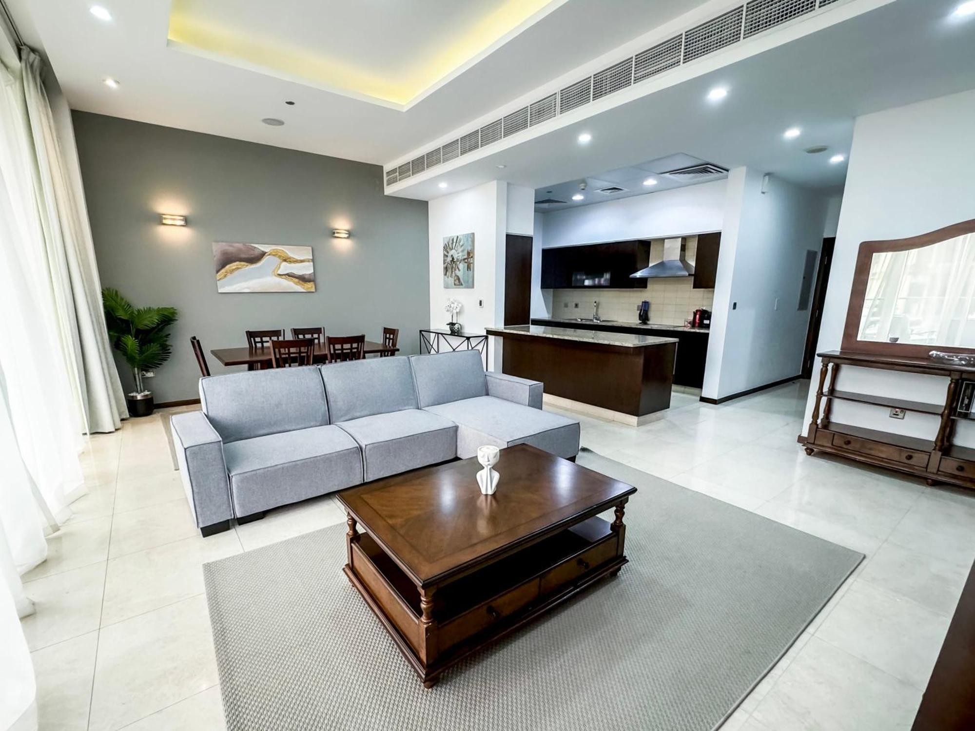 Modern Beachfront 1br - Tiara Apartment Dubai