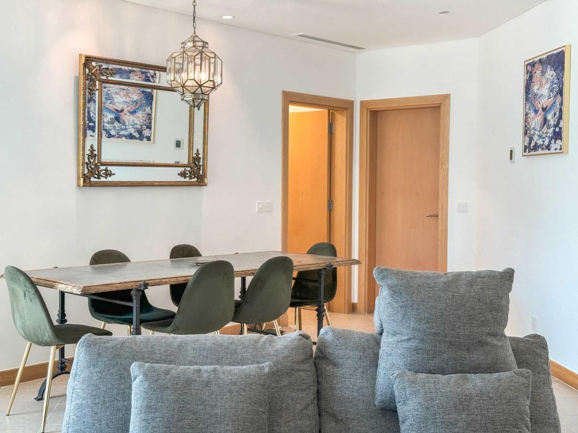 Upgraded 2br At The - Shoreline 1 Appartement Dubaï