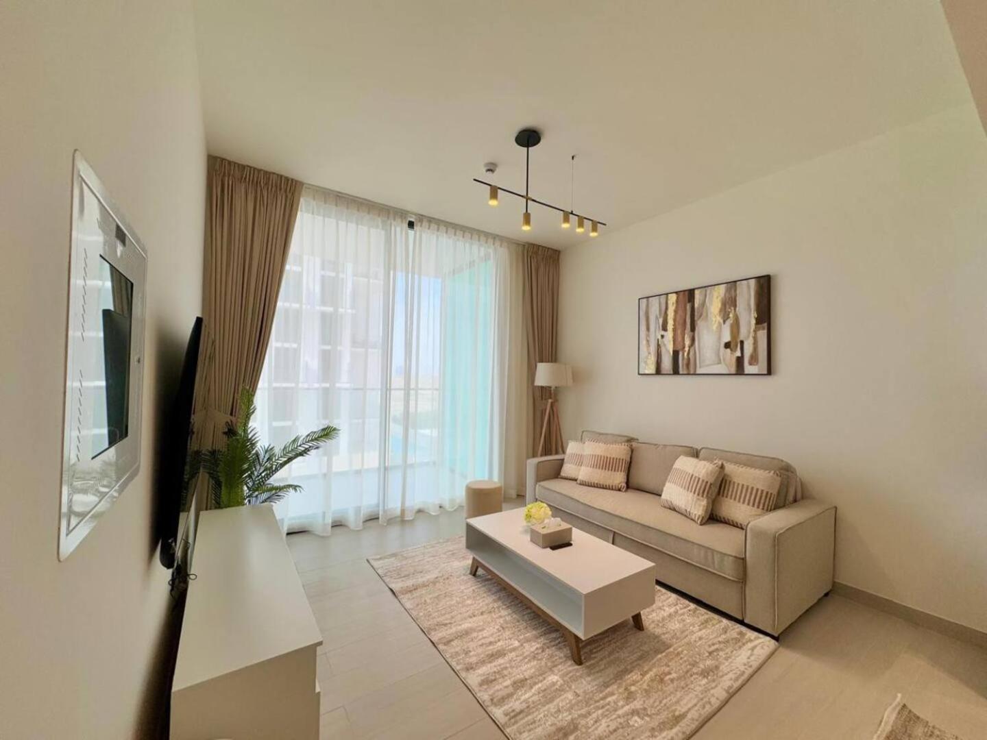 Appartement Spacious 1br In Jvc With Big Balcony Dubai